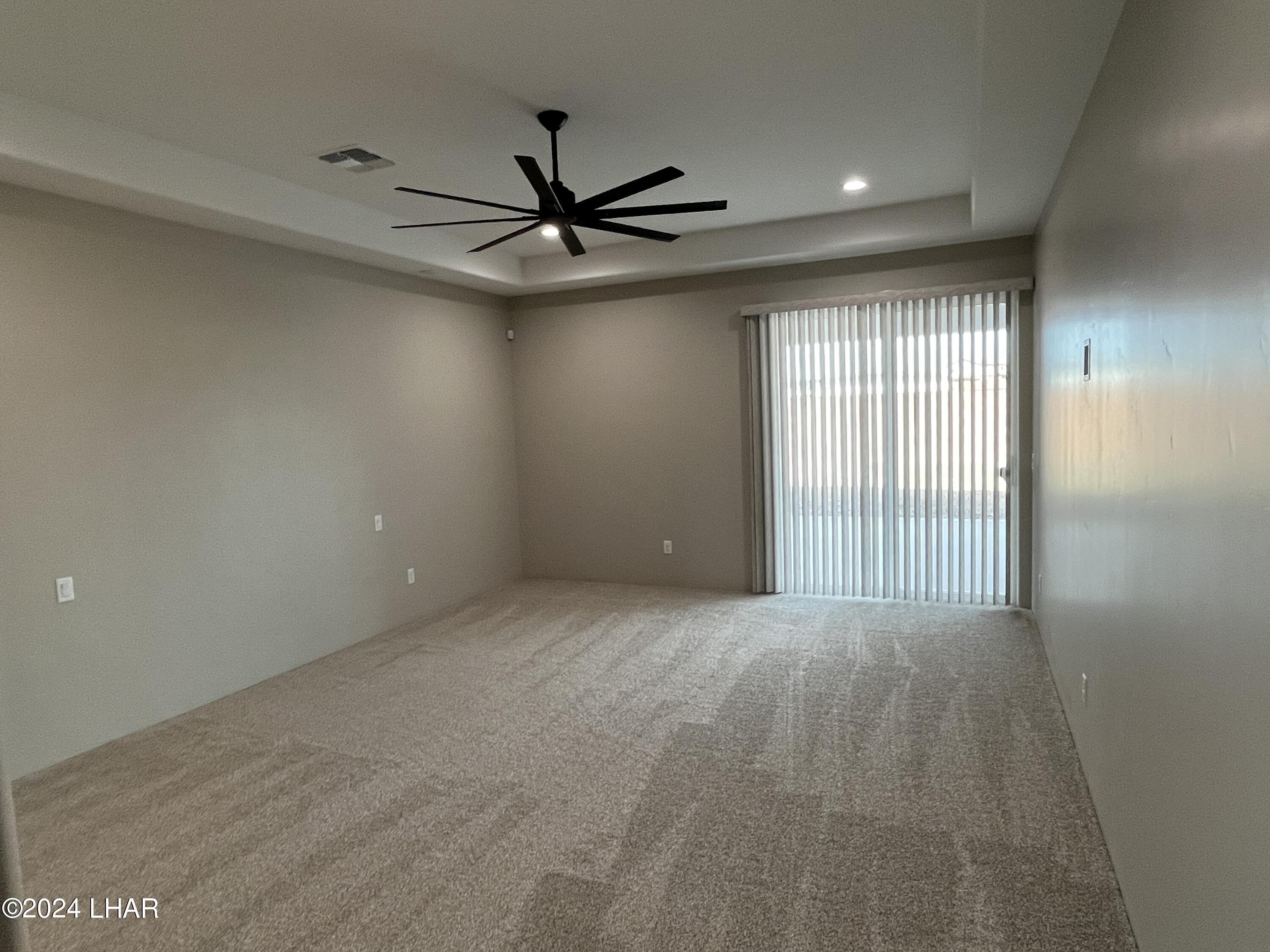 1731 E Persimmon Ave