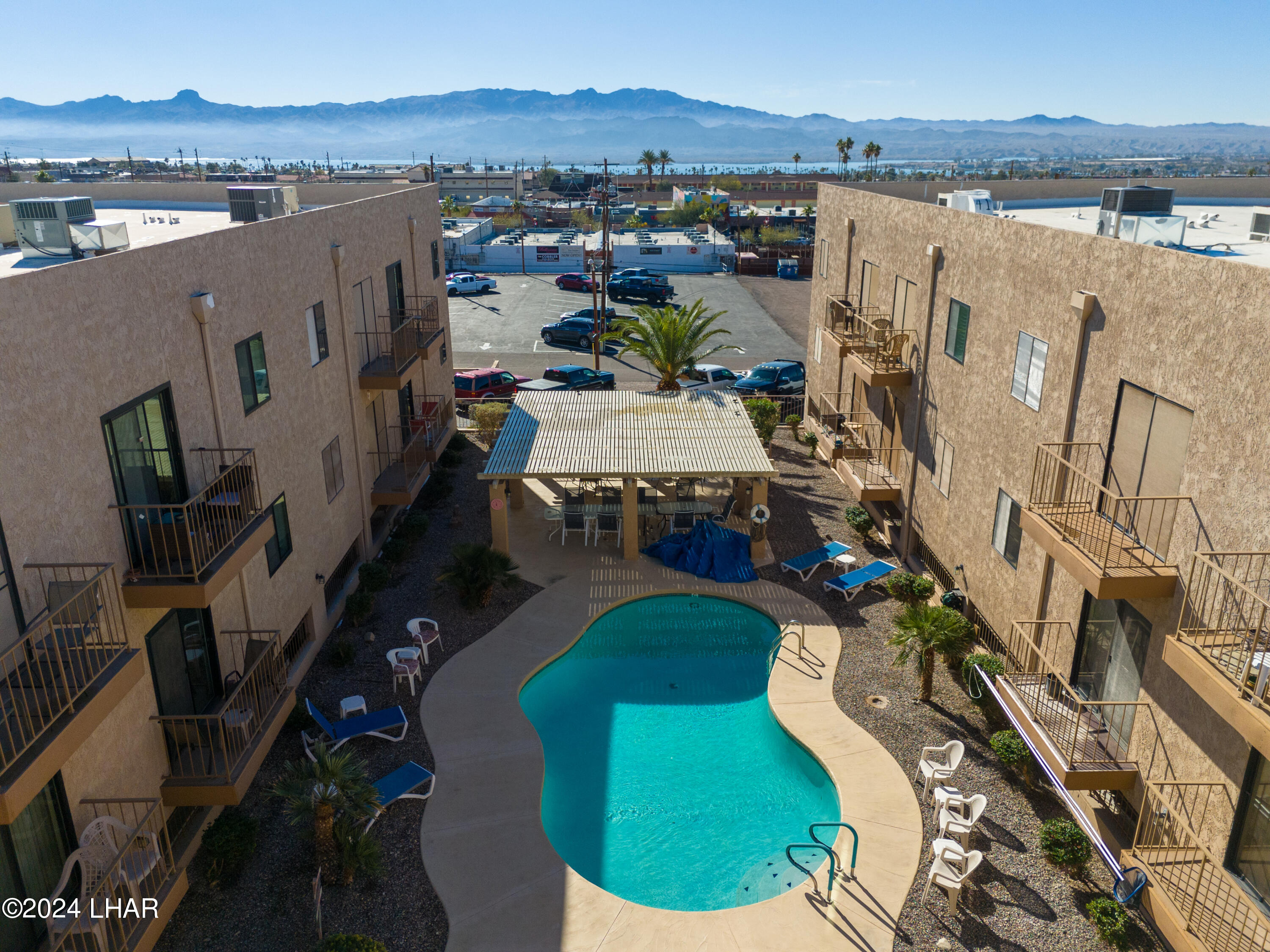 2094 Mesquite Ave, 214