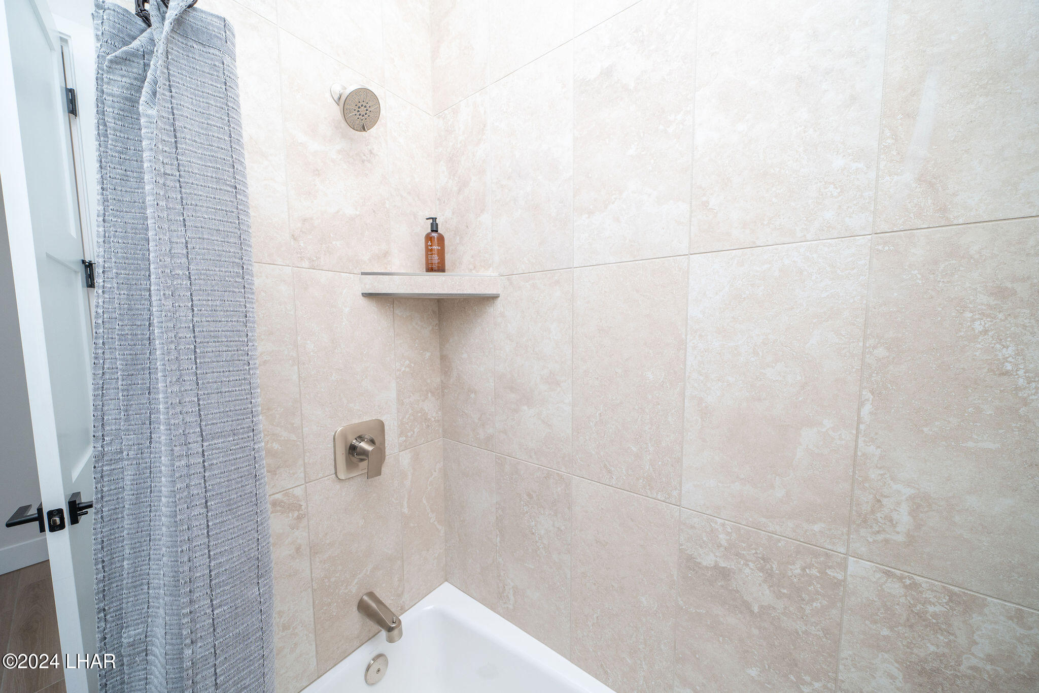 6881 Avienda De Los Foothills