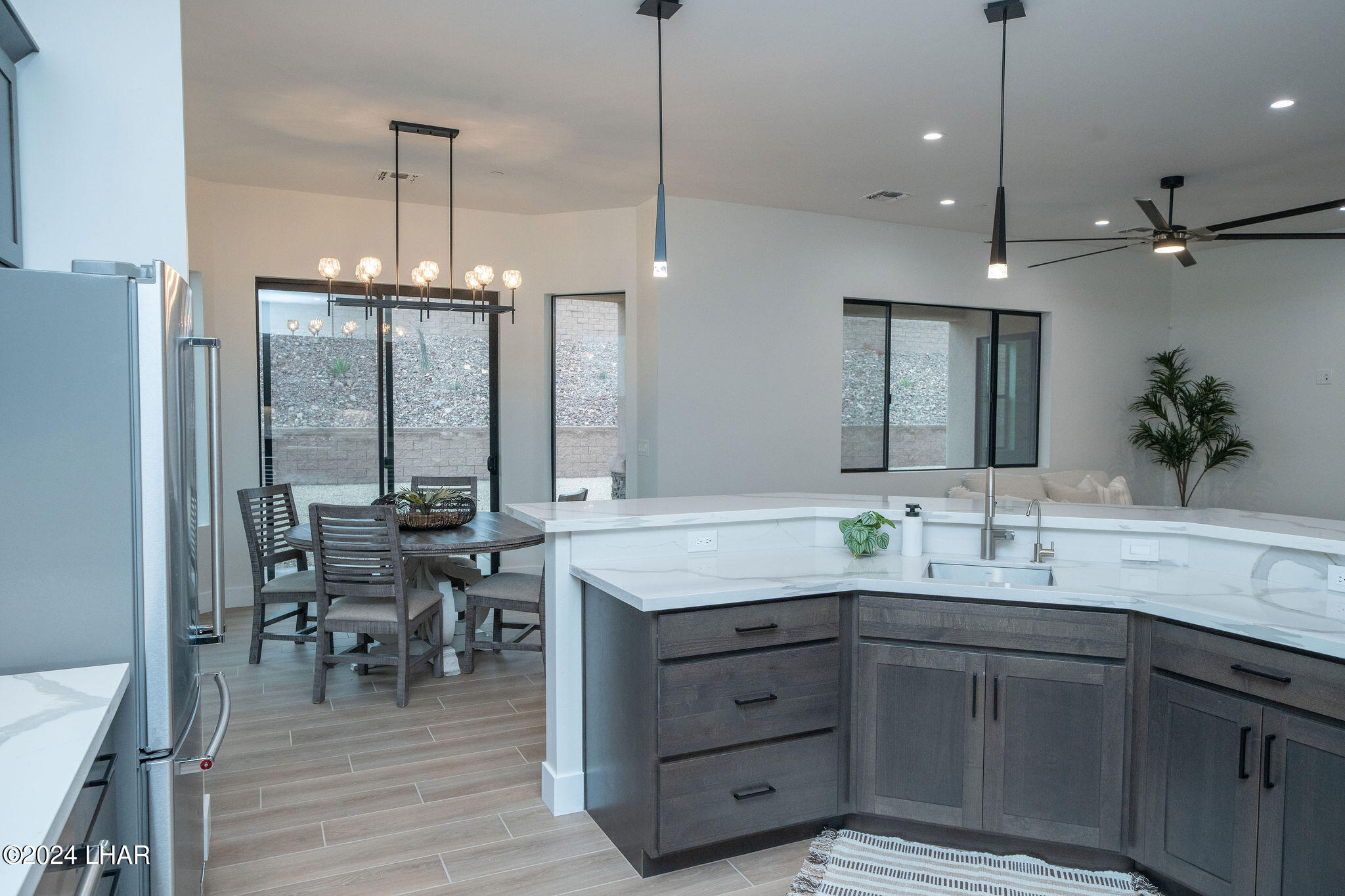 6881 Avienda De Los Foothills