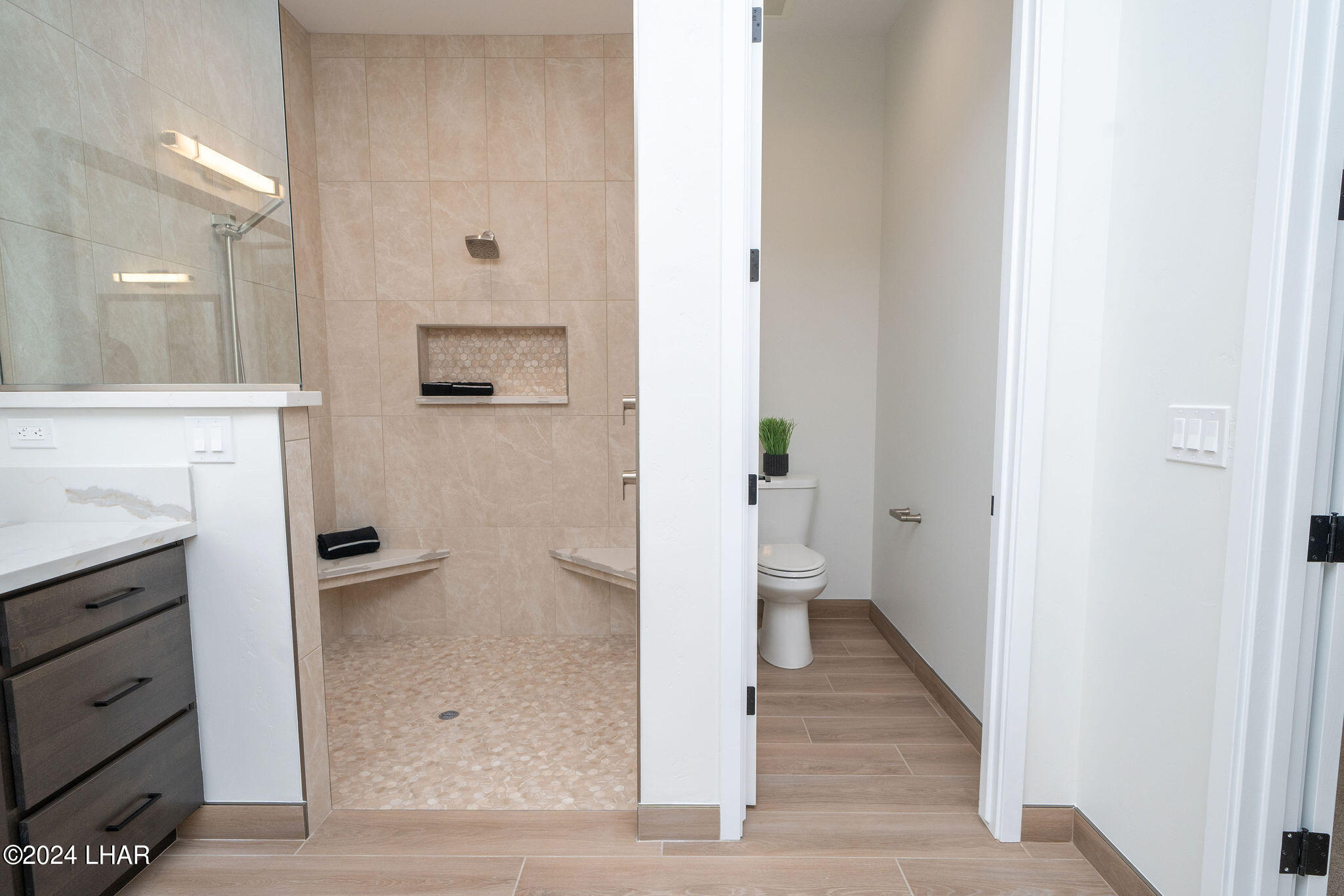 6881 Avienda De Los Foothills