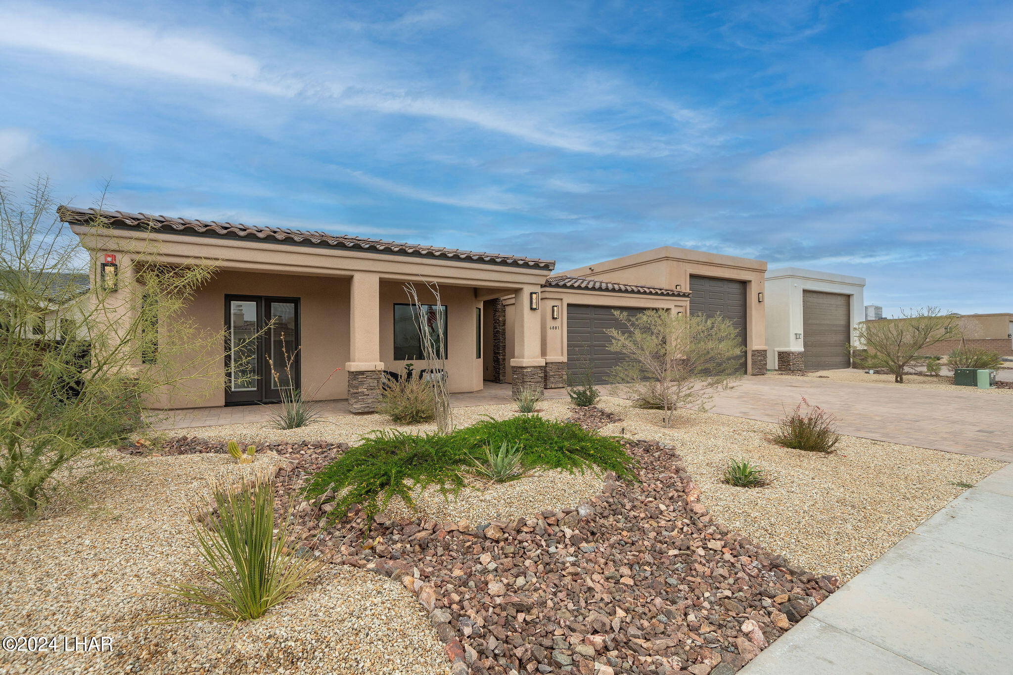 6881 Avienda De Los Foothills