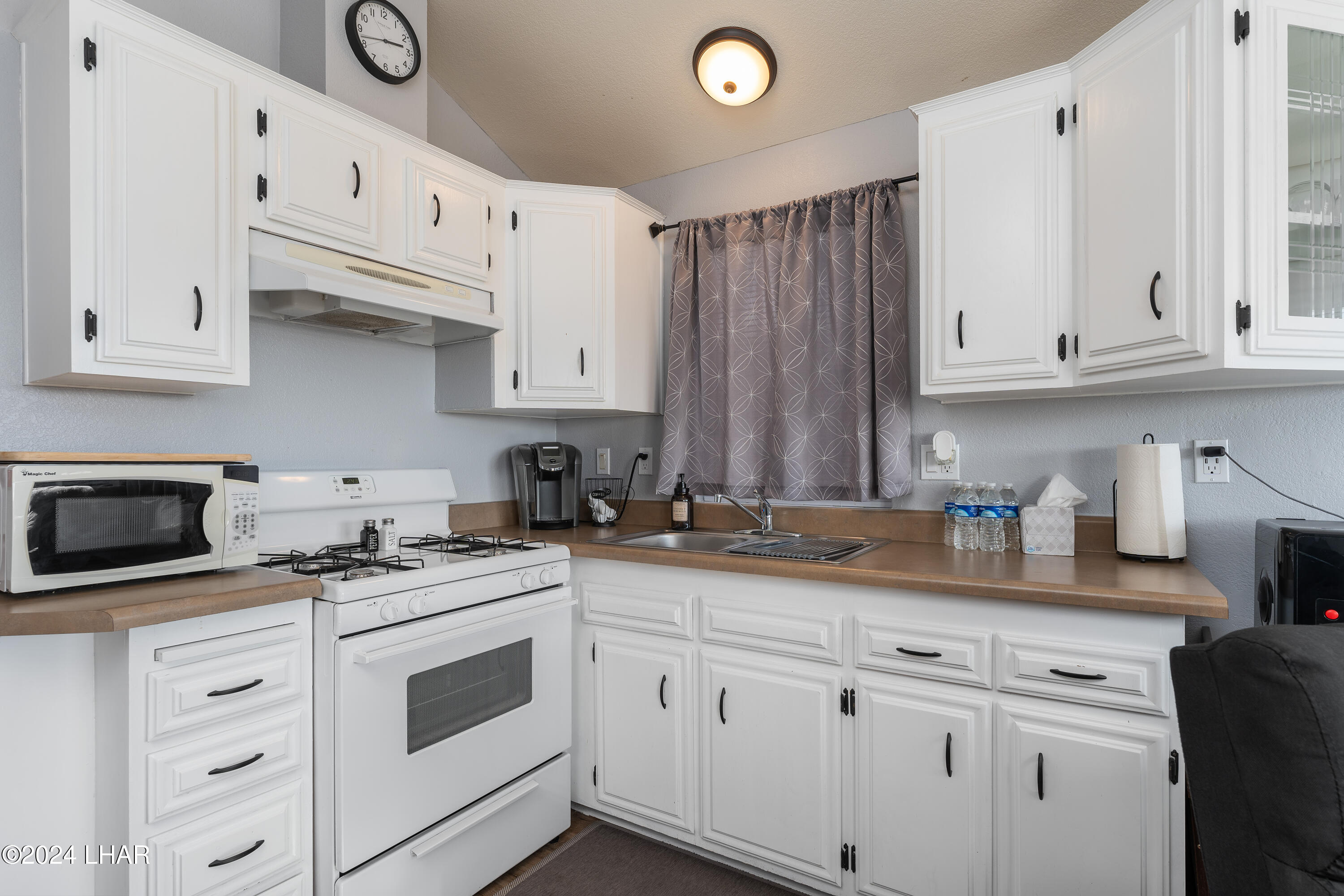 1534 Beachcomber Blvd, D8