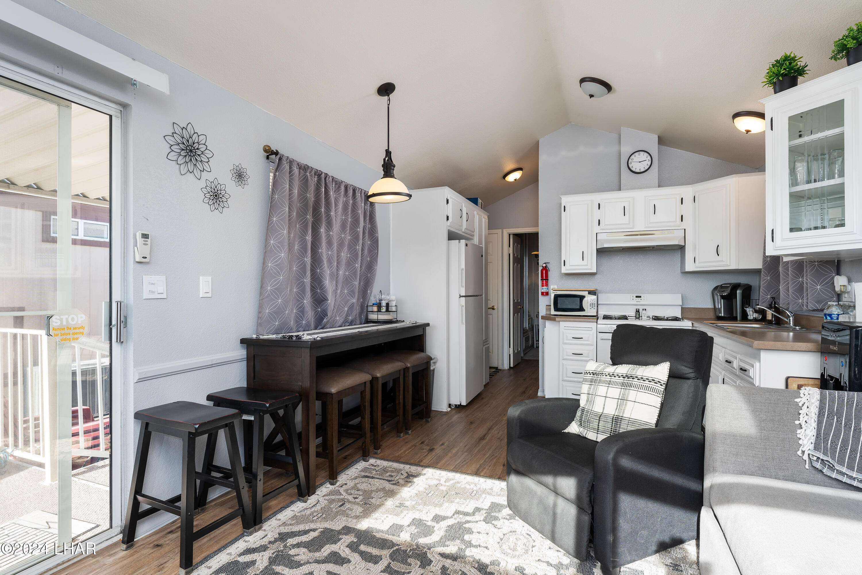 1534 Beachcomber Blvd, D8