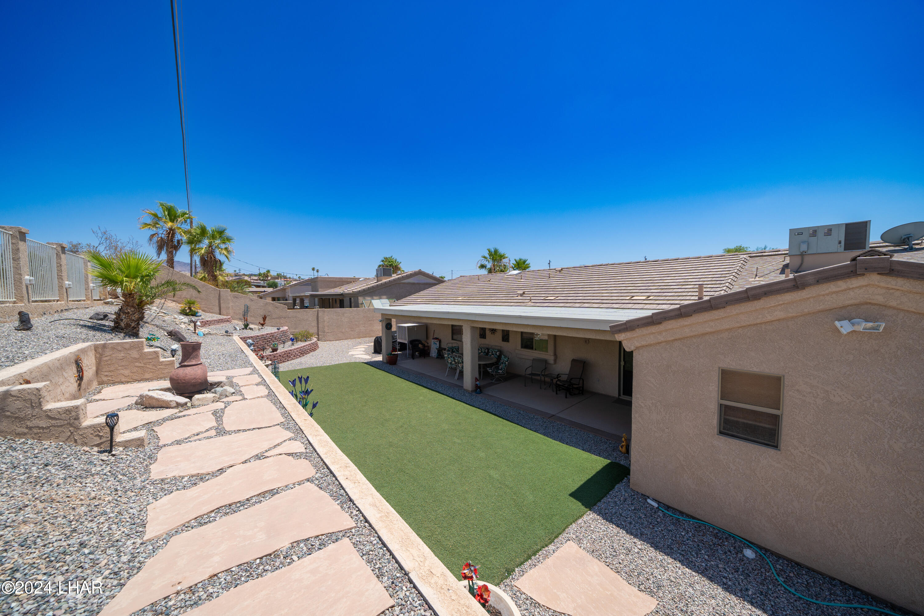 3341 Palo Verde Blvd N