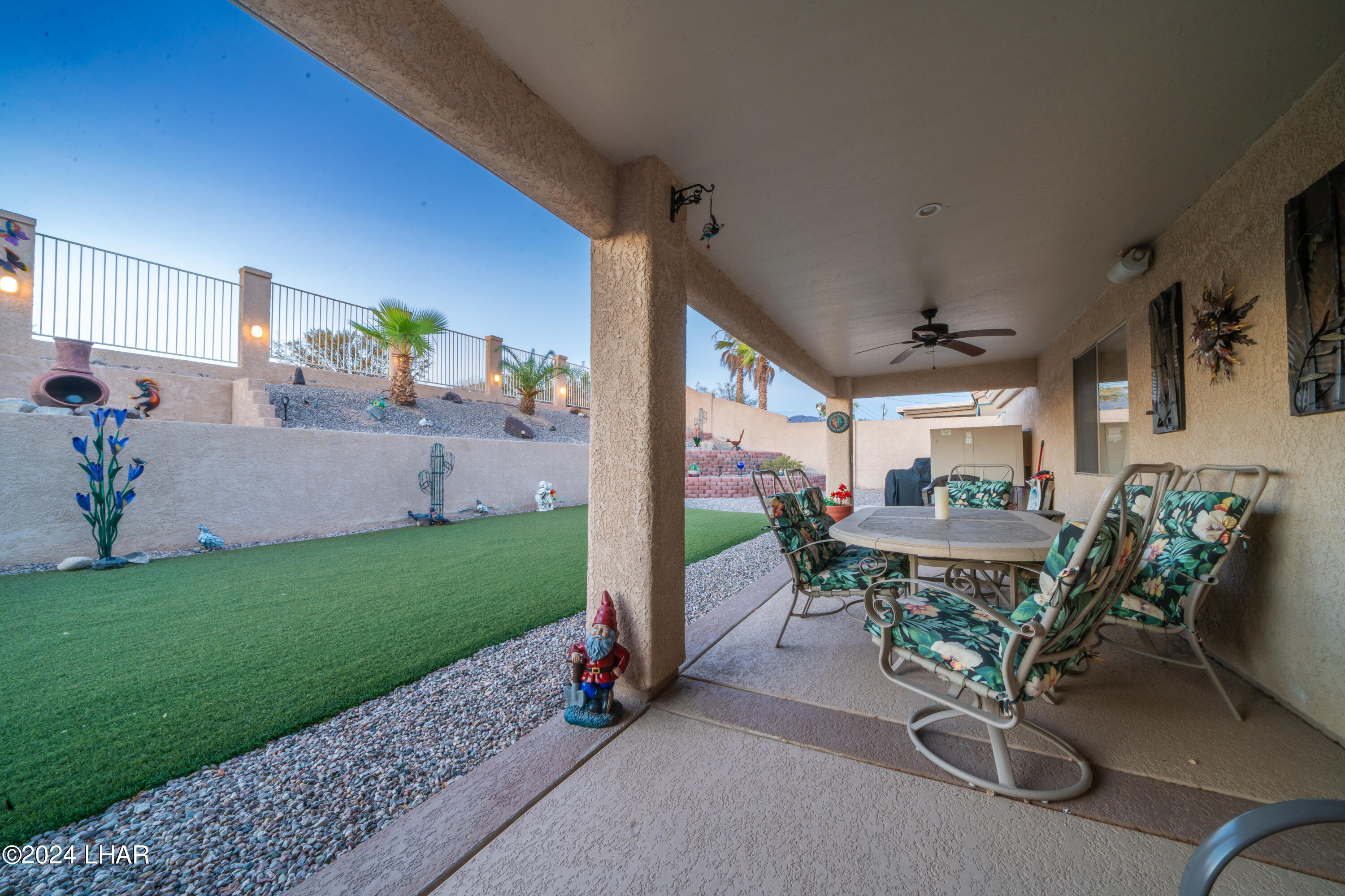 3341 Palo Verde Blvd N