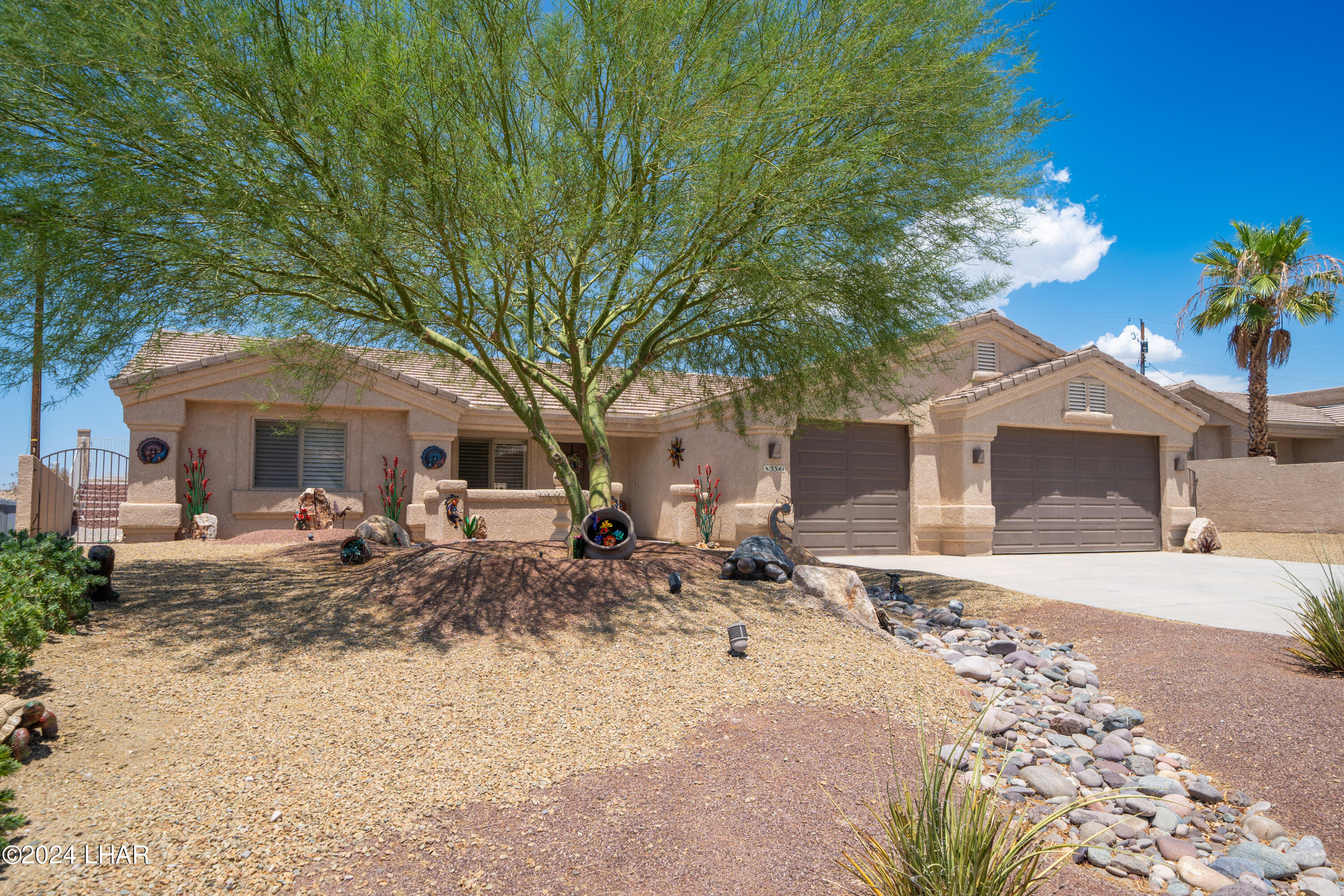 3341 Palo Verde Blvd N