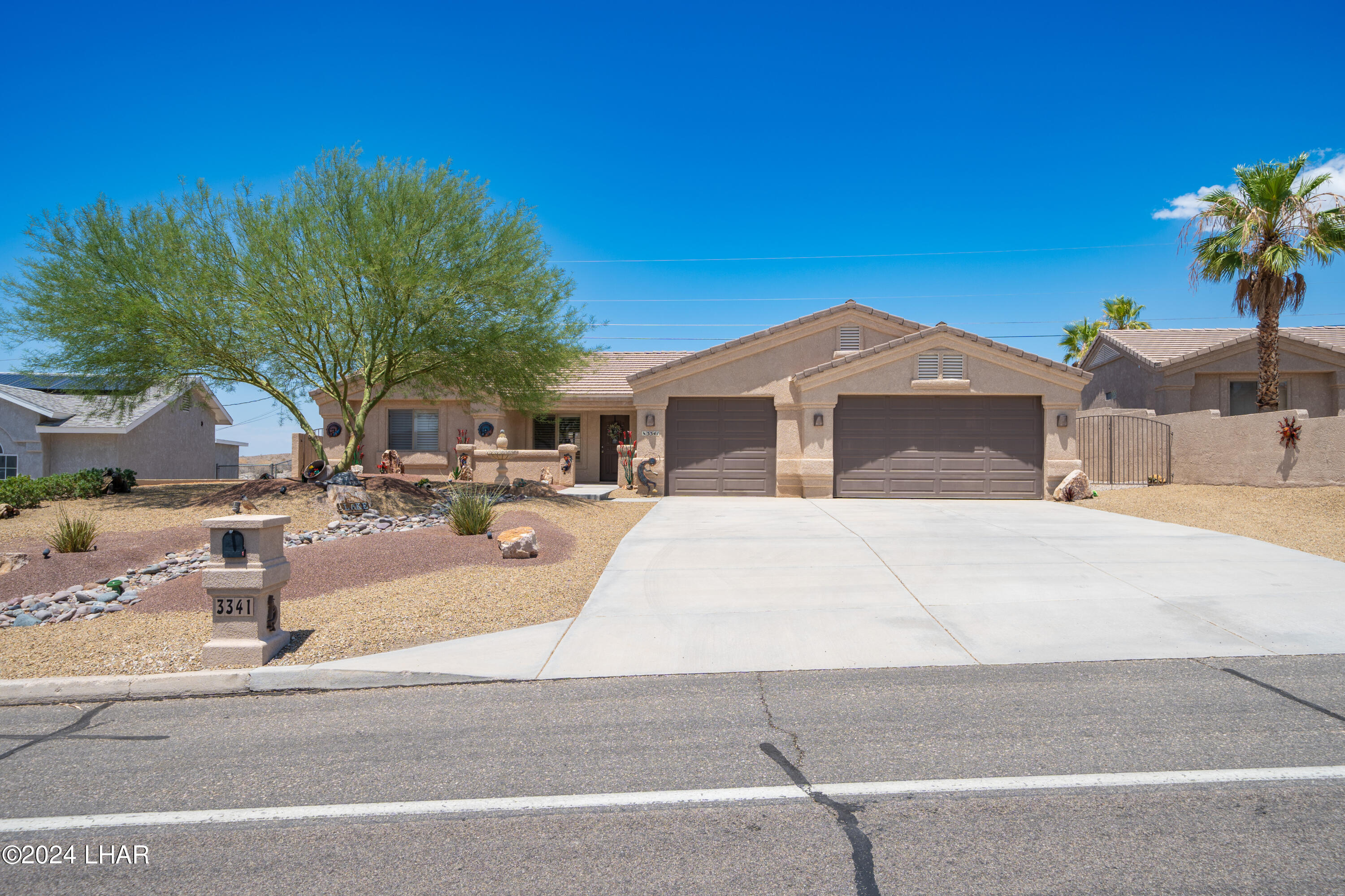 3341 Palo Verde Blvd N