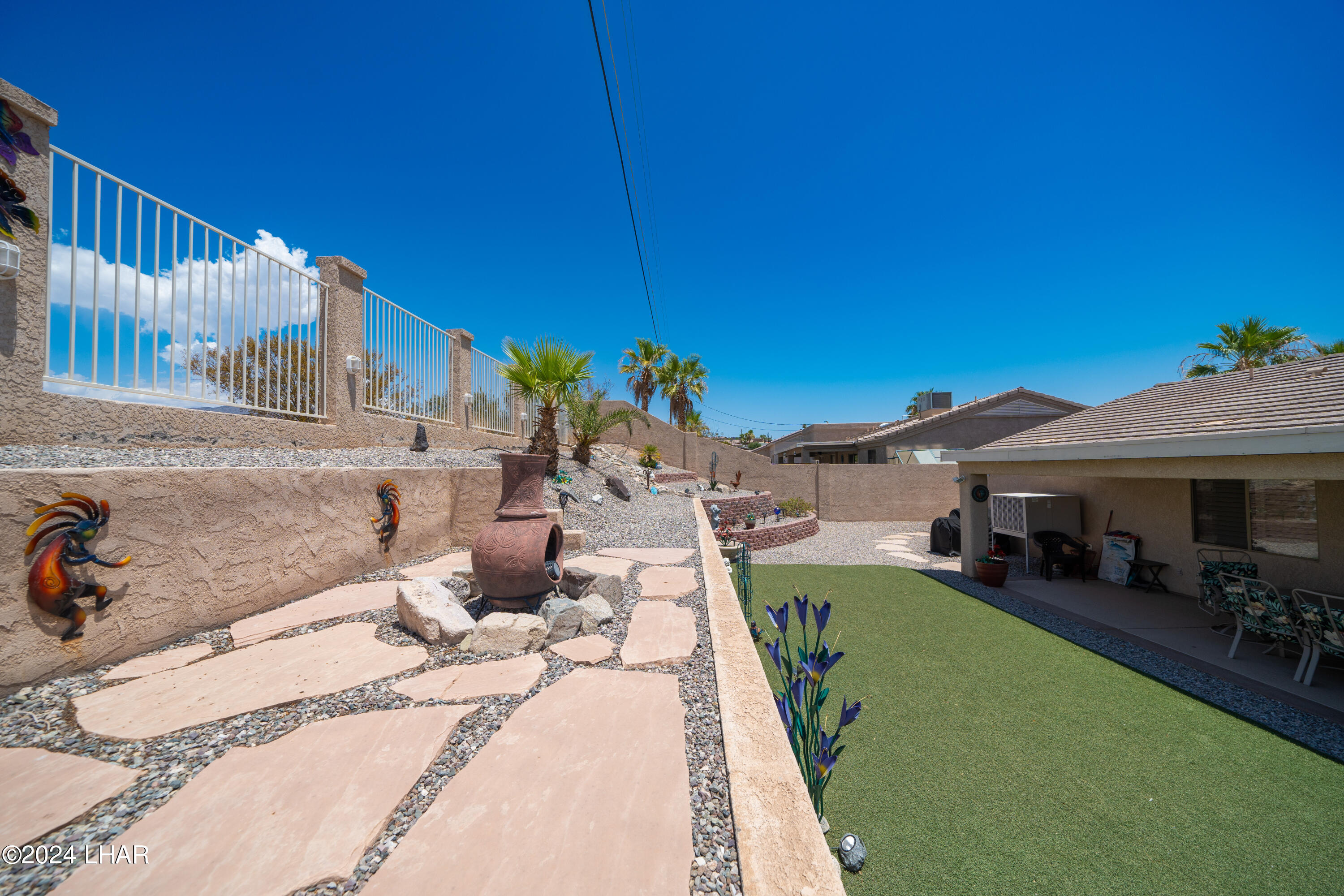 3341 Palo Verde Blvd N