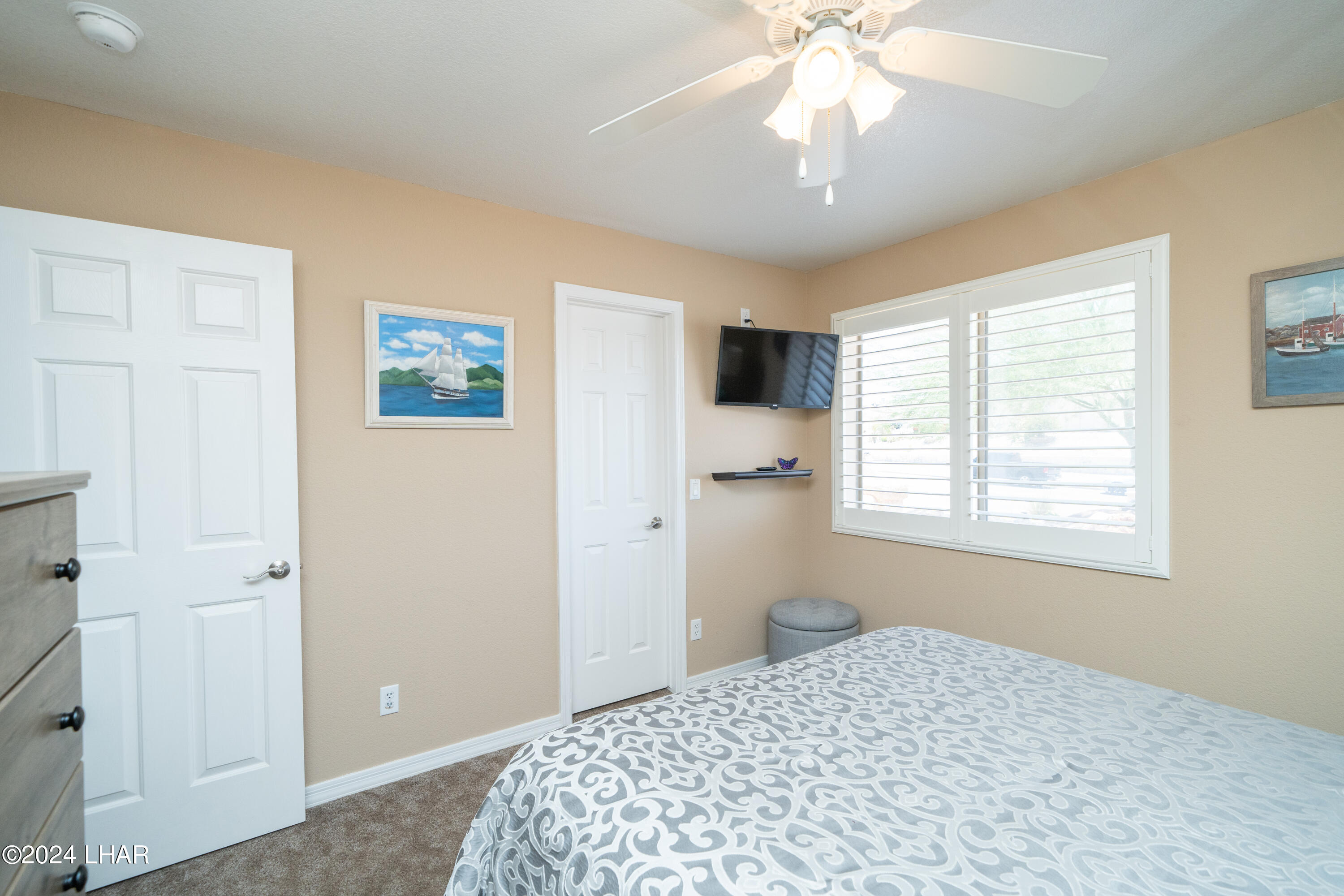 3341 Palo Verde Blvd N