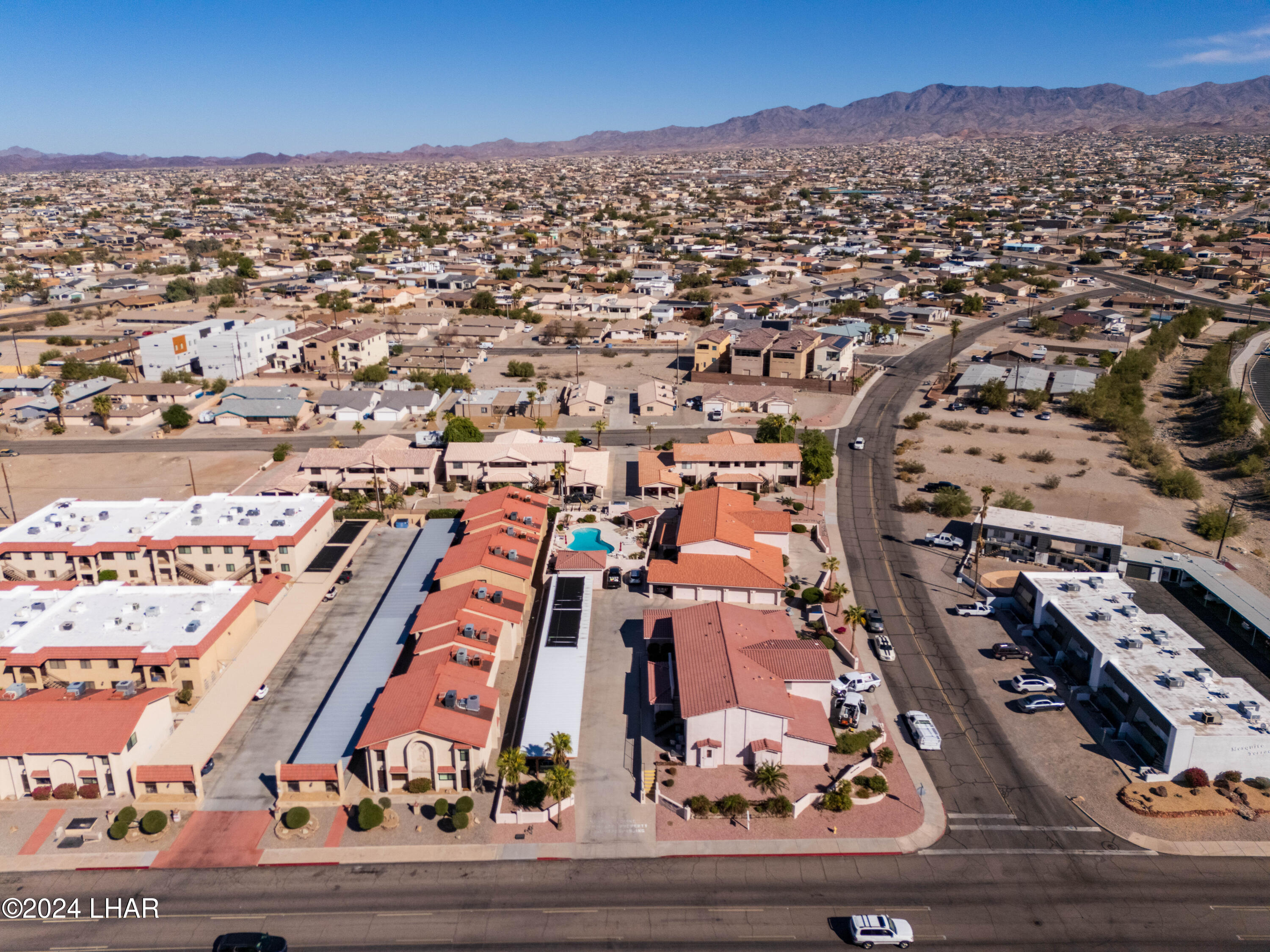 2095 Mesquite Ave, 10