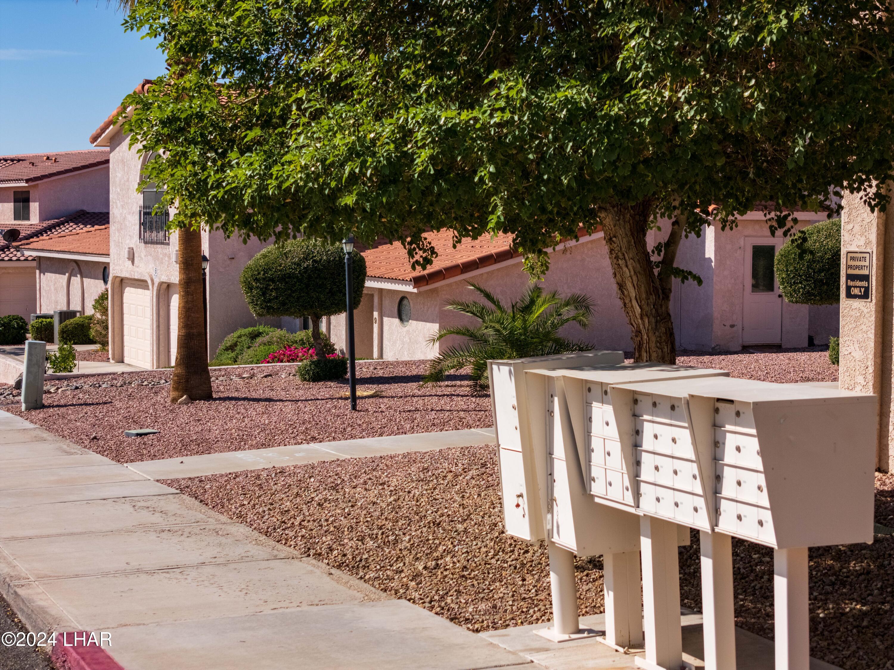 2095 Mesquite Ave, 10