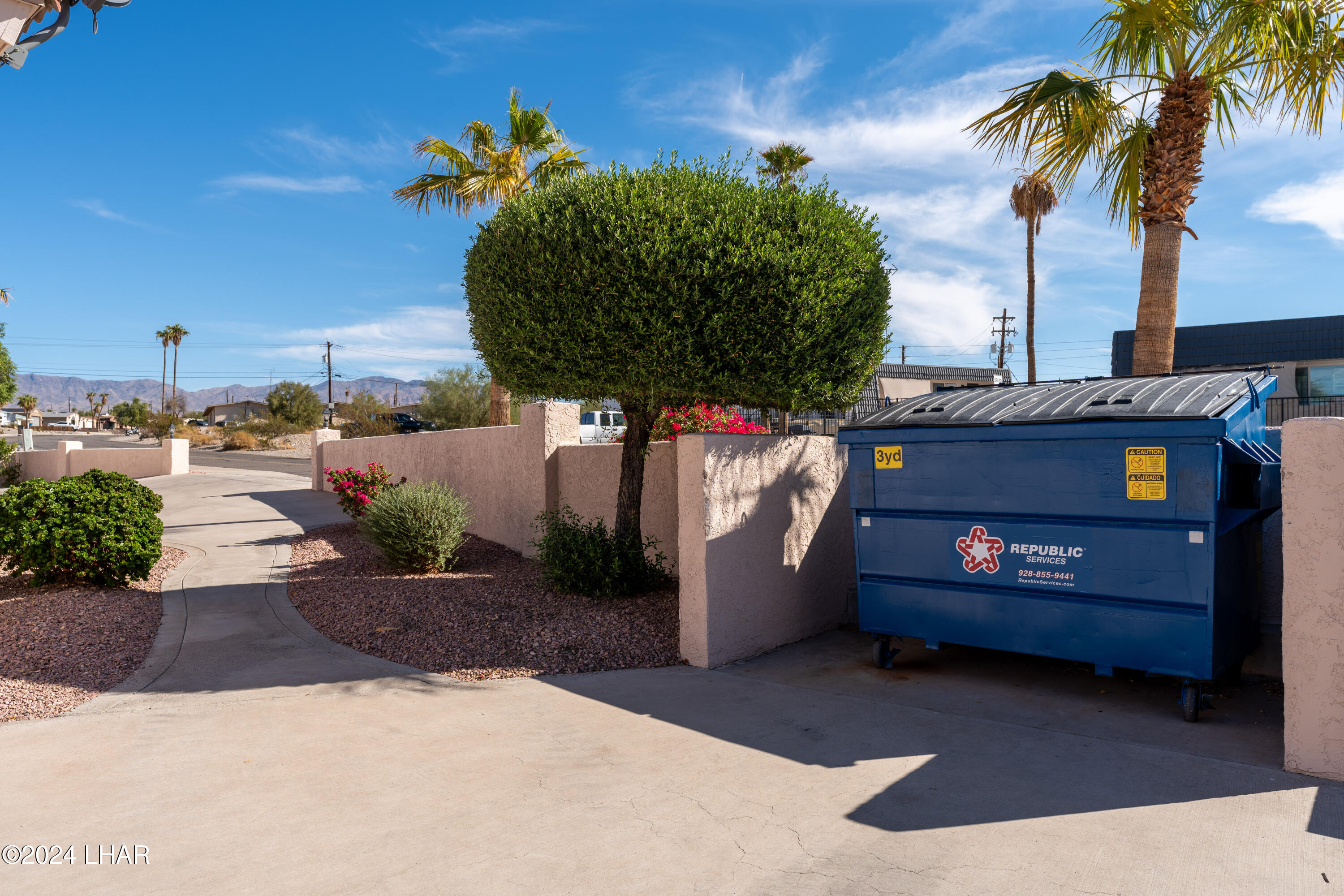 2095 Mesquite Ave, 10