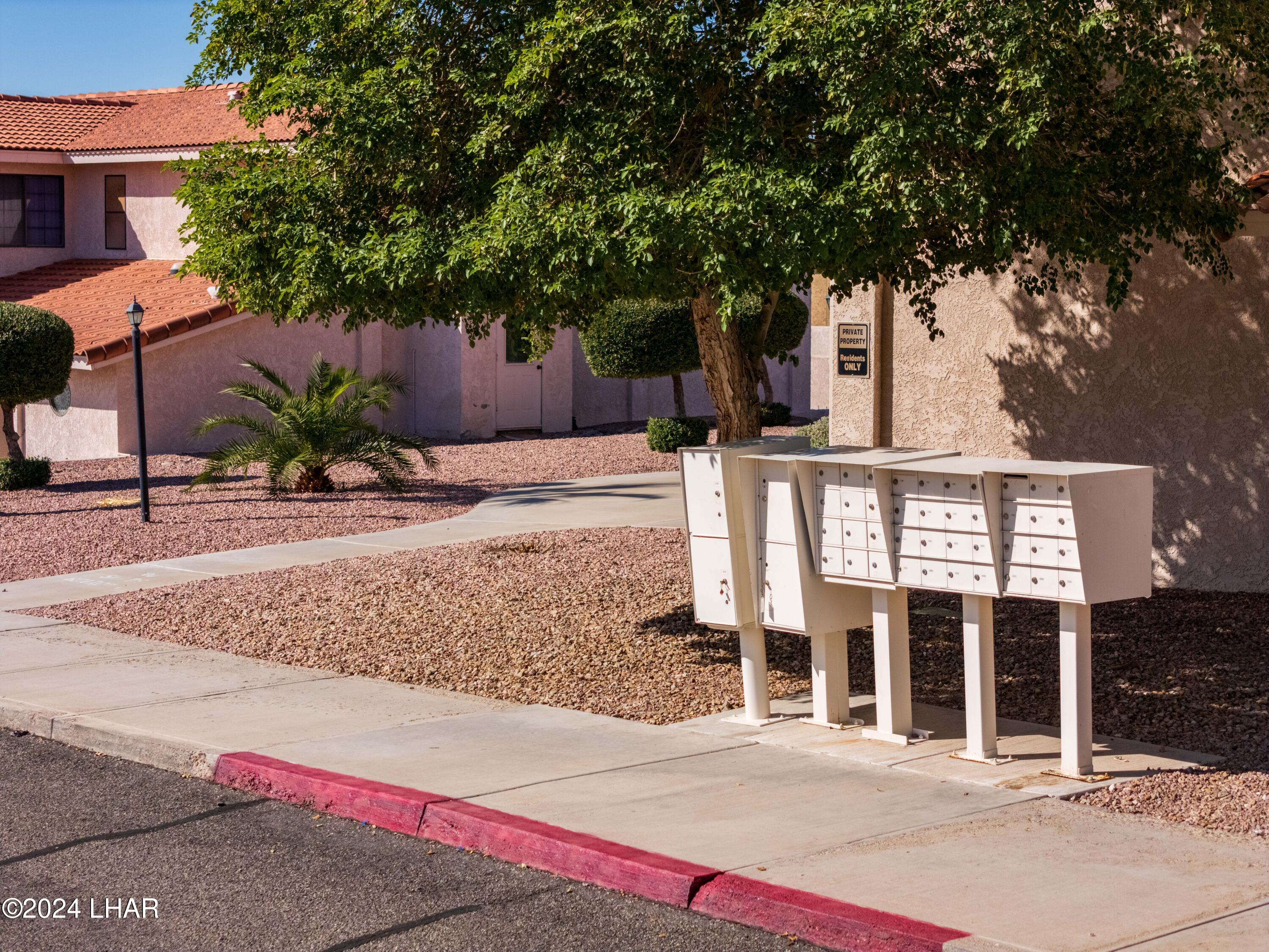 2095 Mesquite Ave, 10