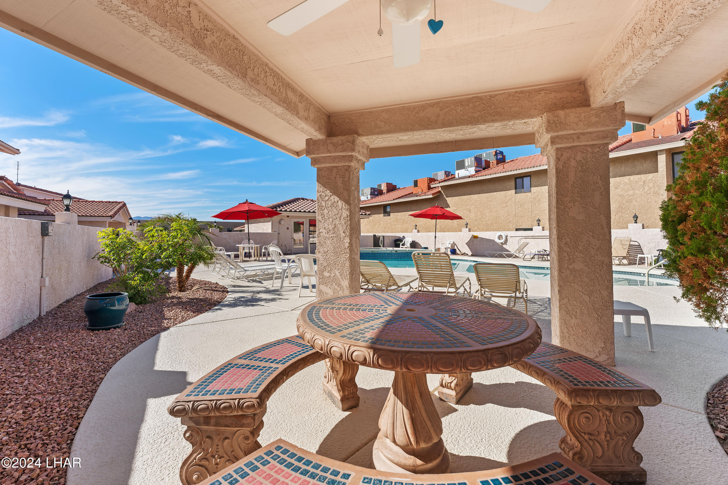 2095 Mesquite Ave, 10