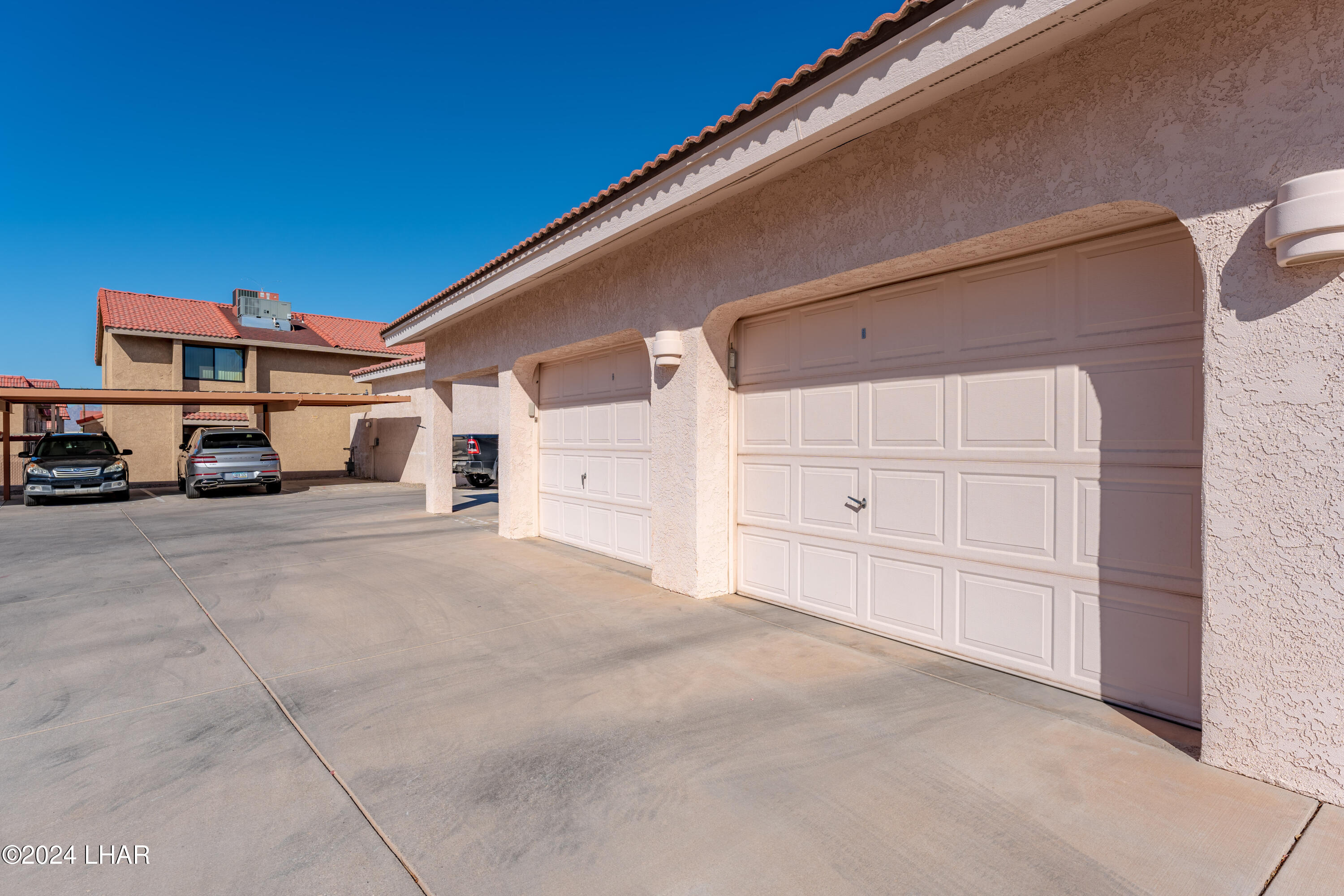 2095 Mesquite Ave, 10