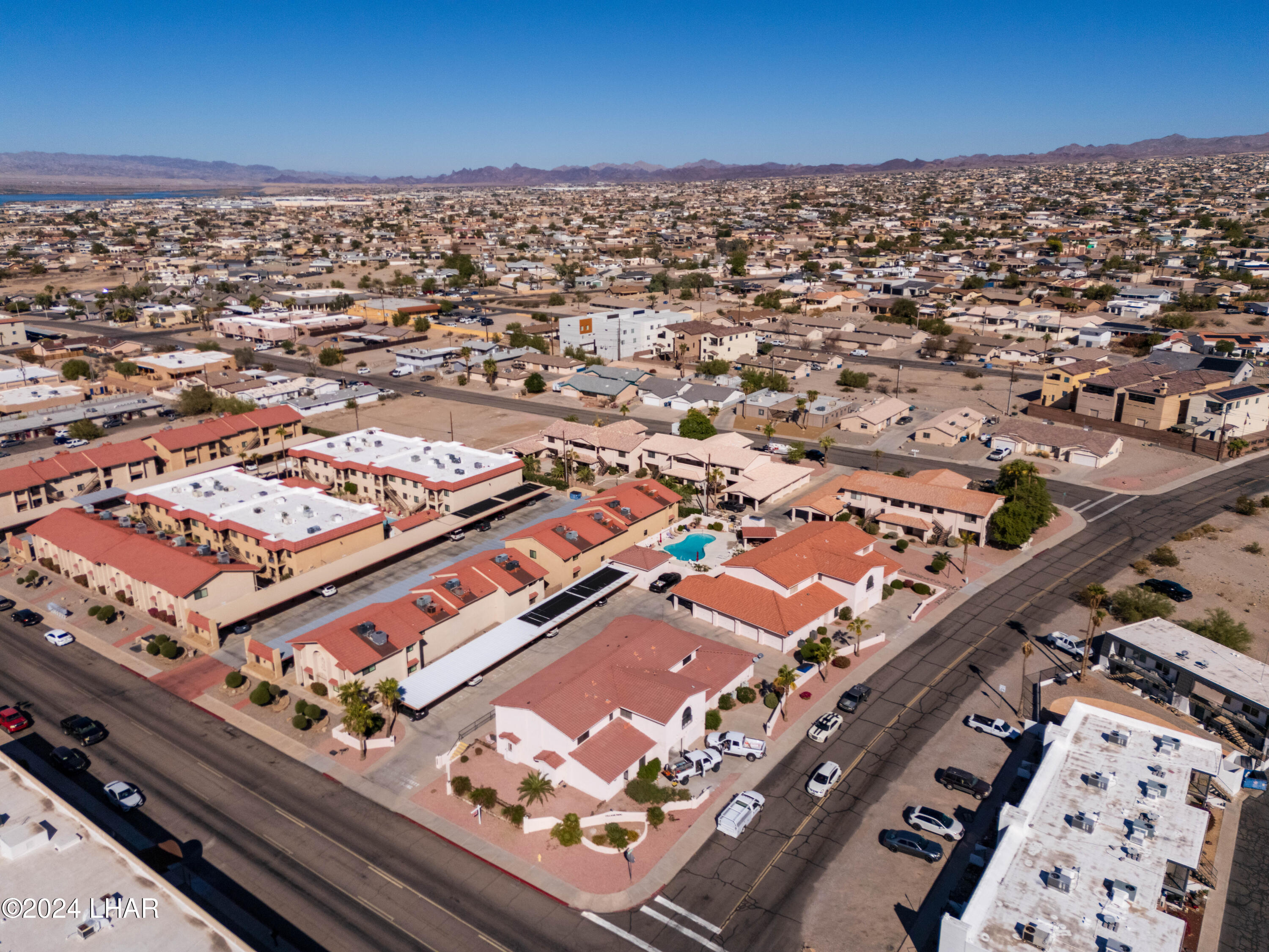 2095 Mesquite Ave, 10