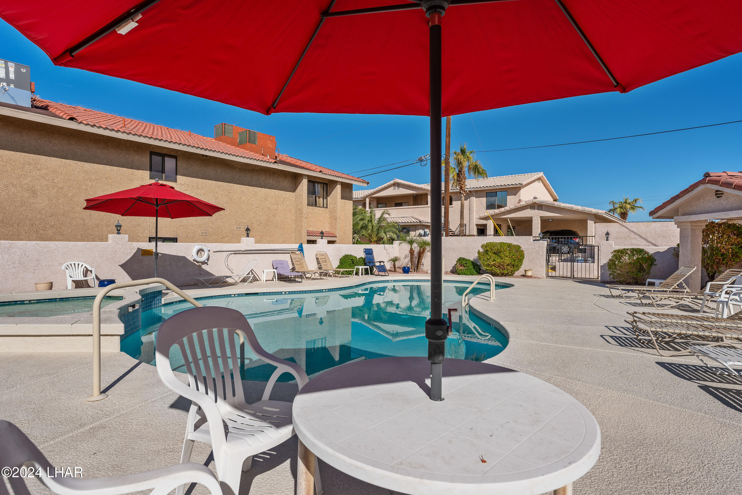 2095 Mesquite Ave, 10