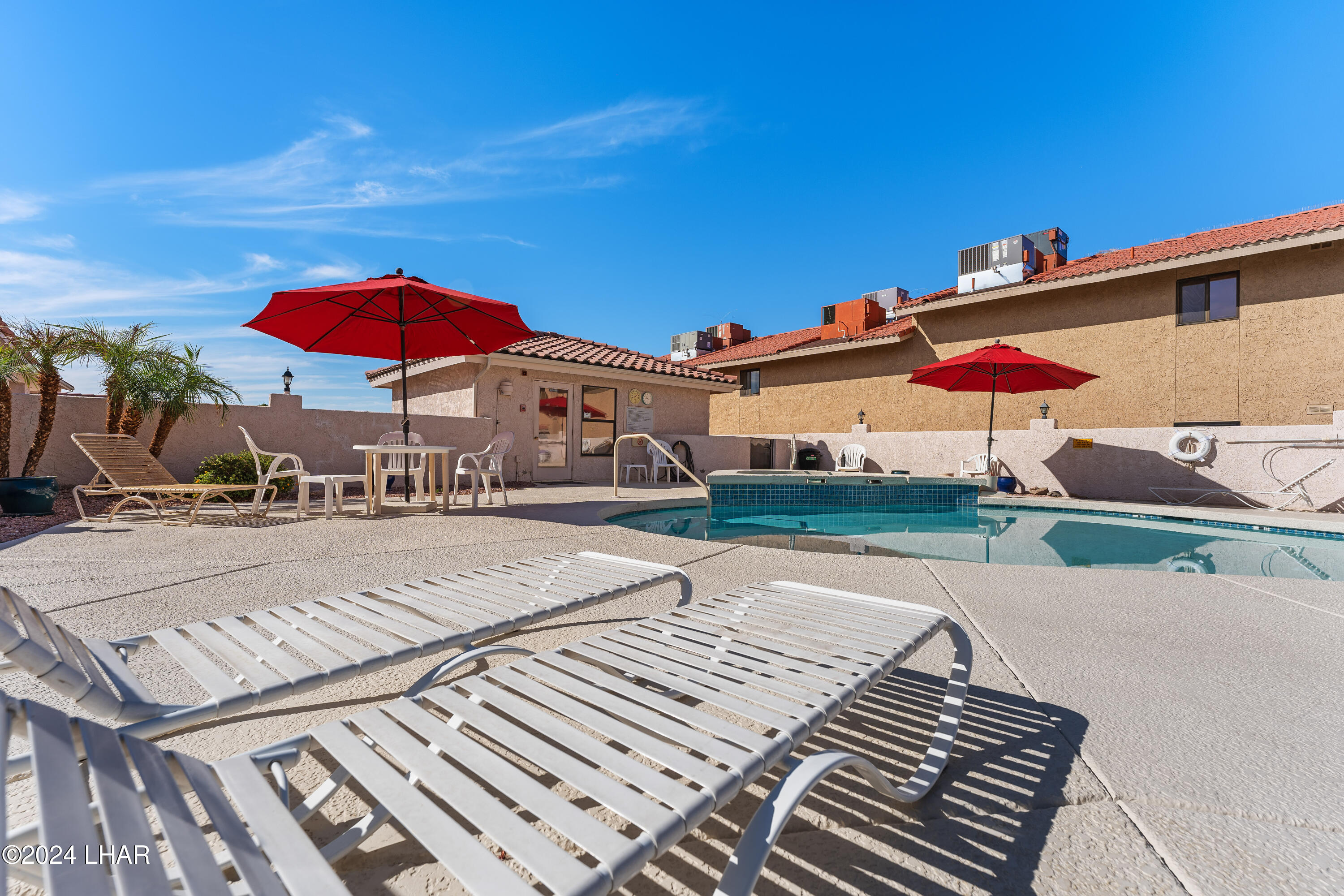 2095 Mesquite Ave, 10