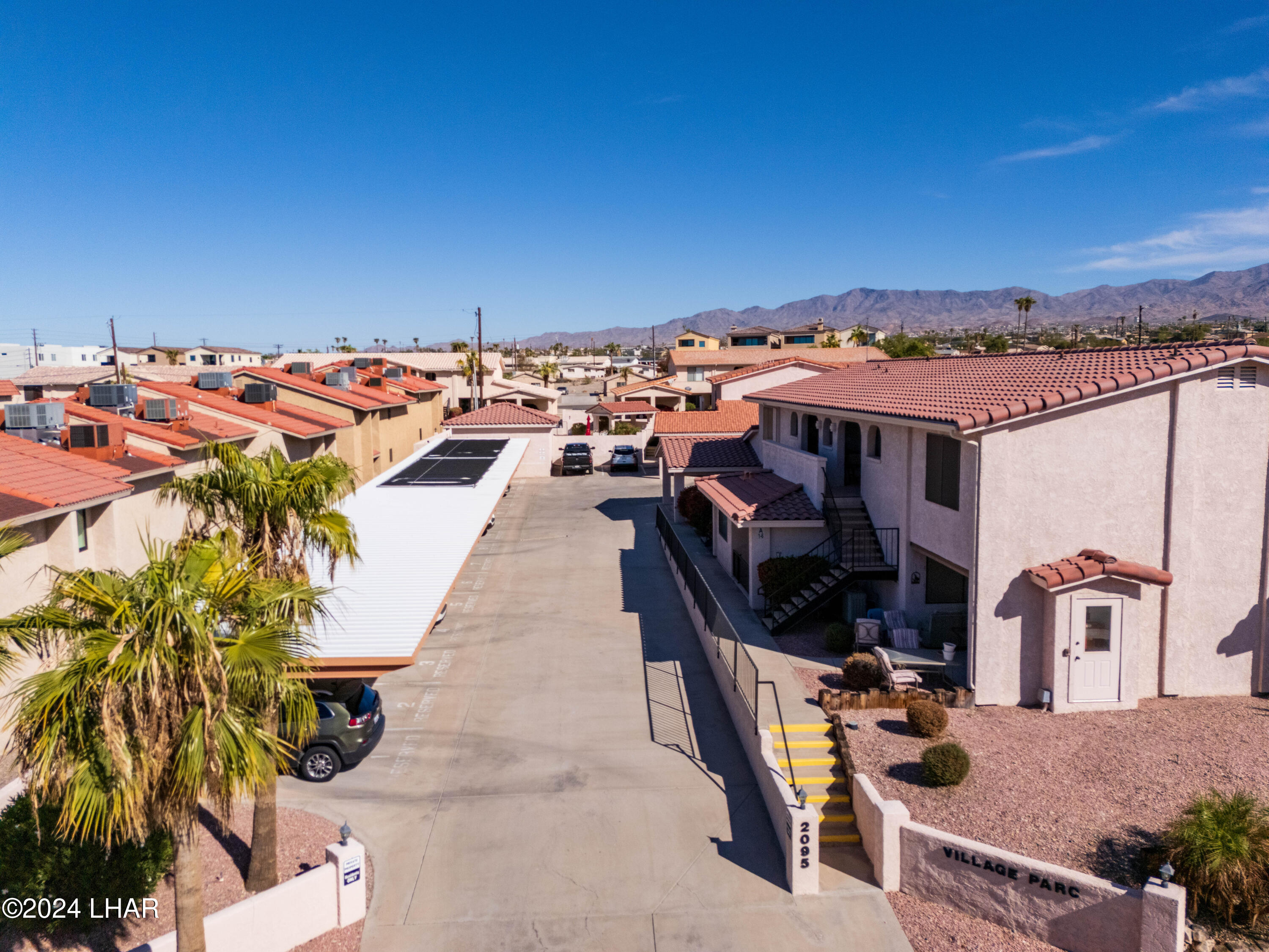 2095 Mesquite Ave, 10