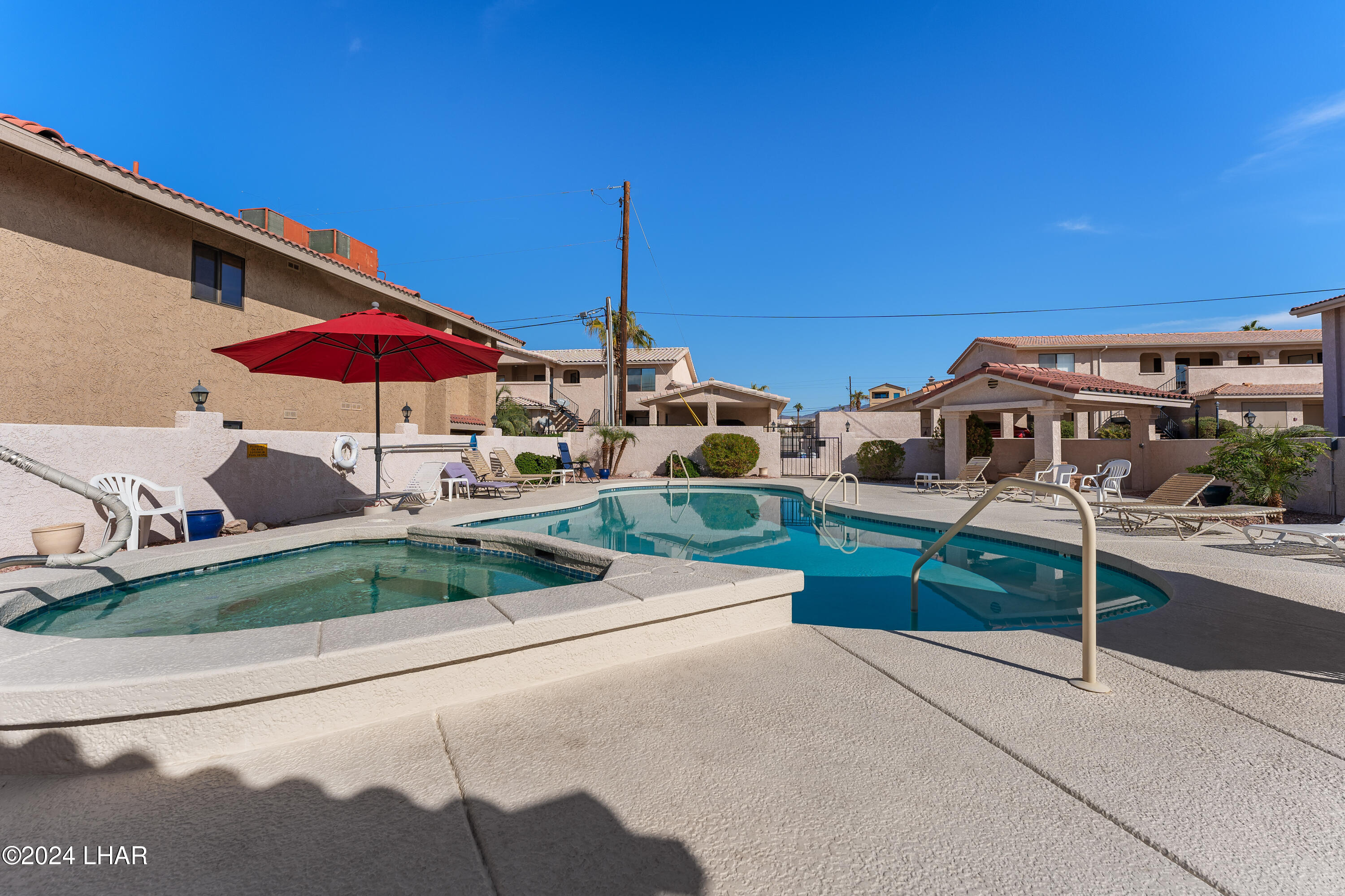 2095 Mesquite Ave, 10