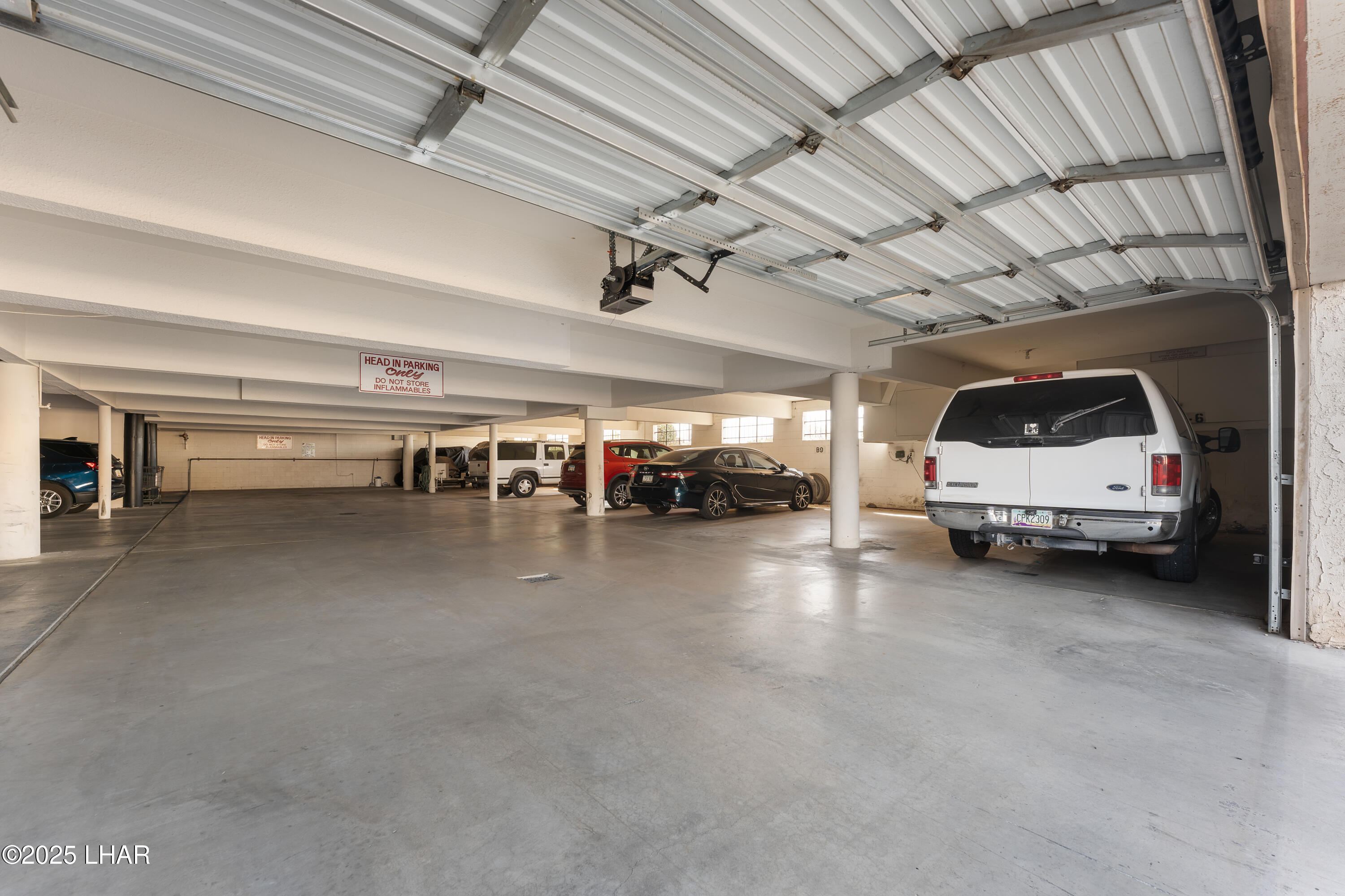 500 Lake Havasu Ave N, B8