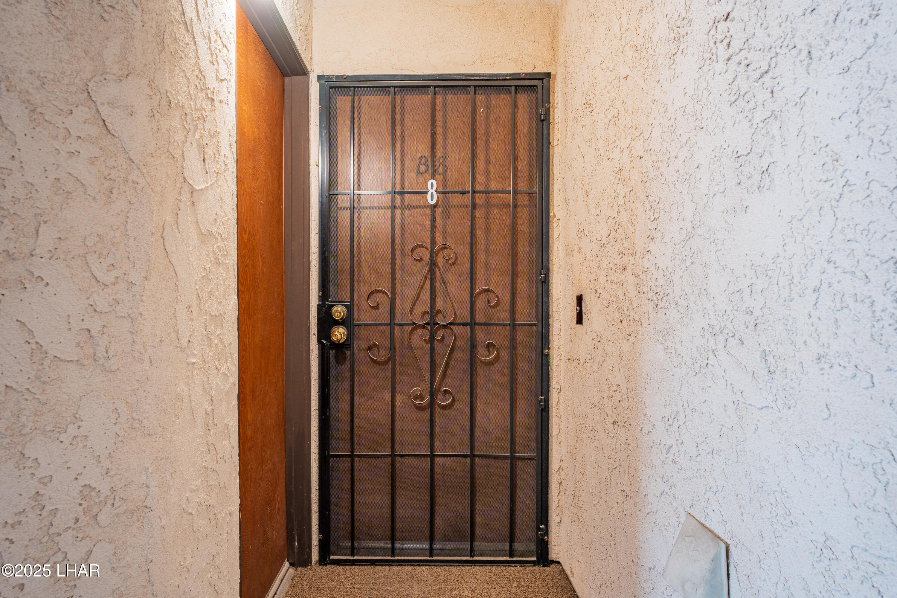 500 Lake Havasu Ave N, B8