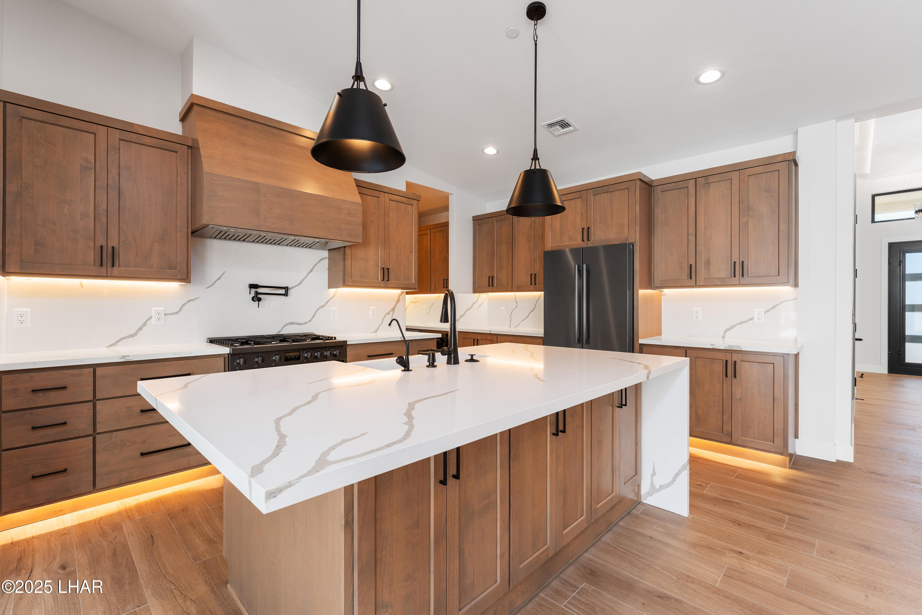 6527 Calle De Los Arroyos