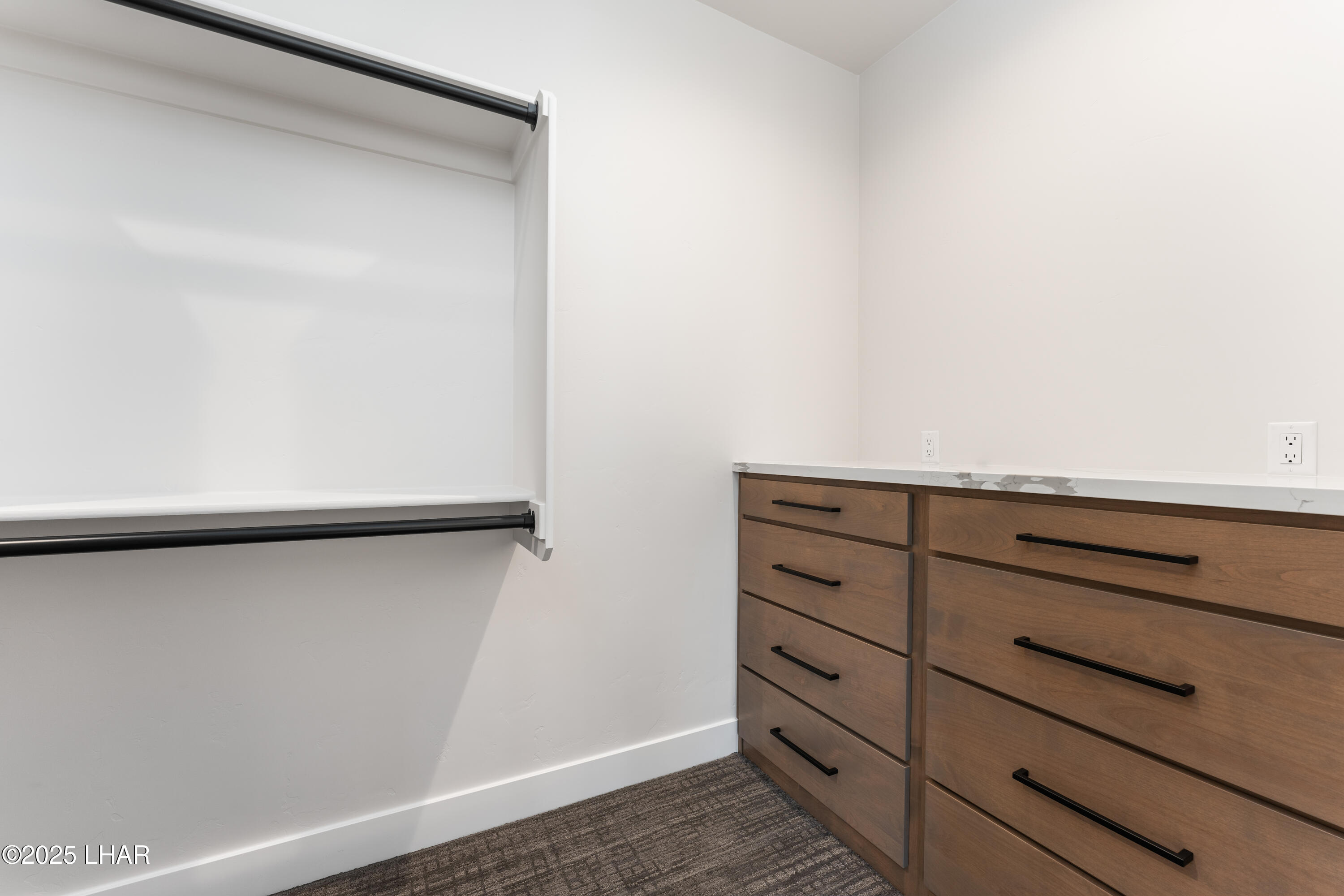 6527 Calle De Los Arroyos