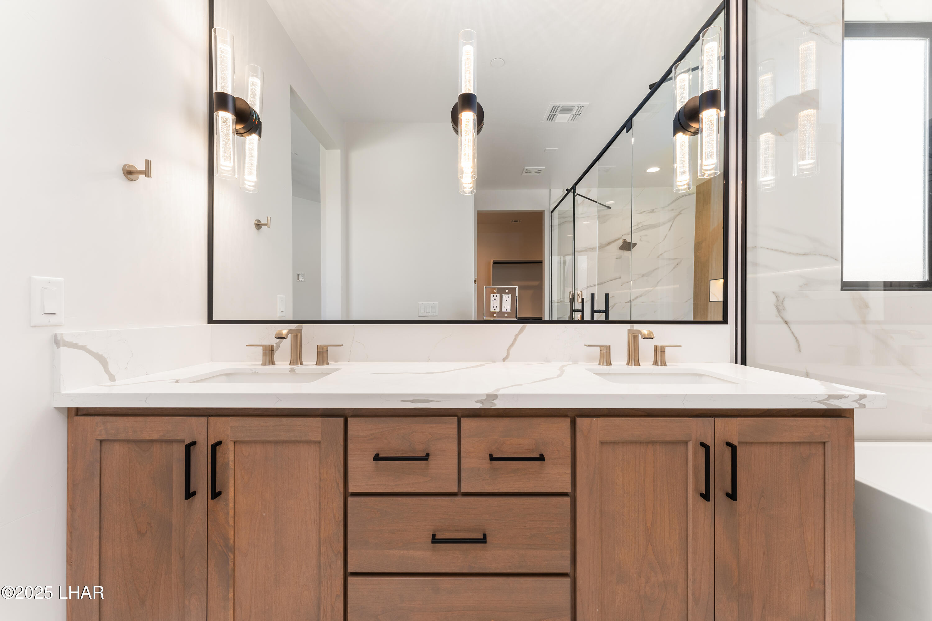 6527 Calle De Los Arroyos