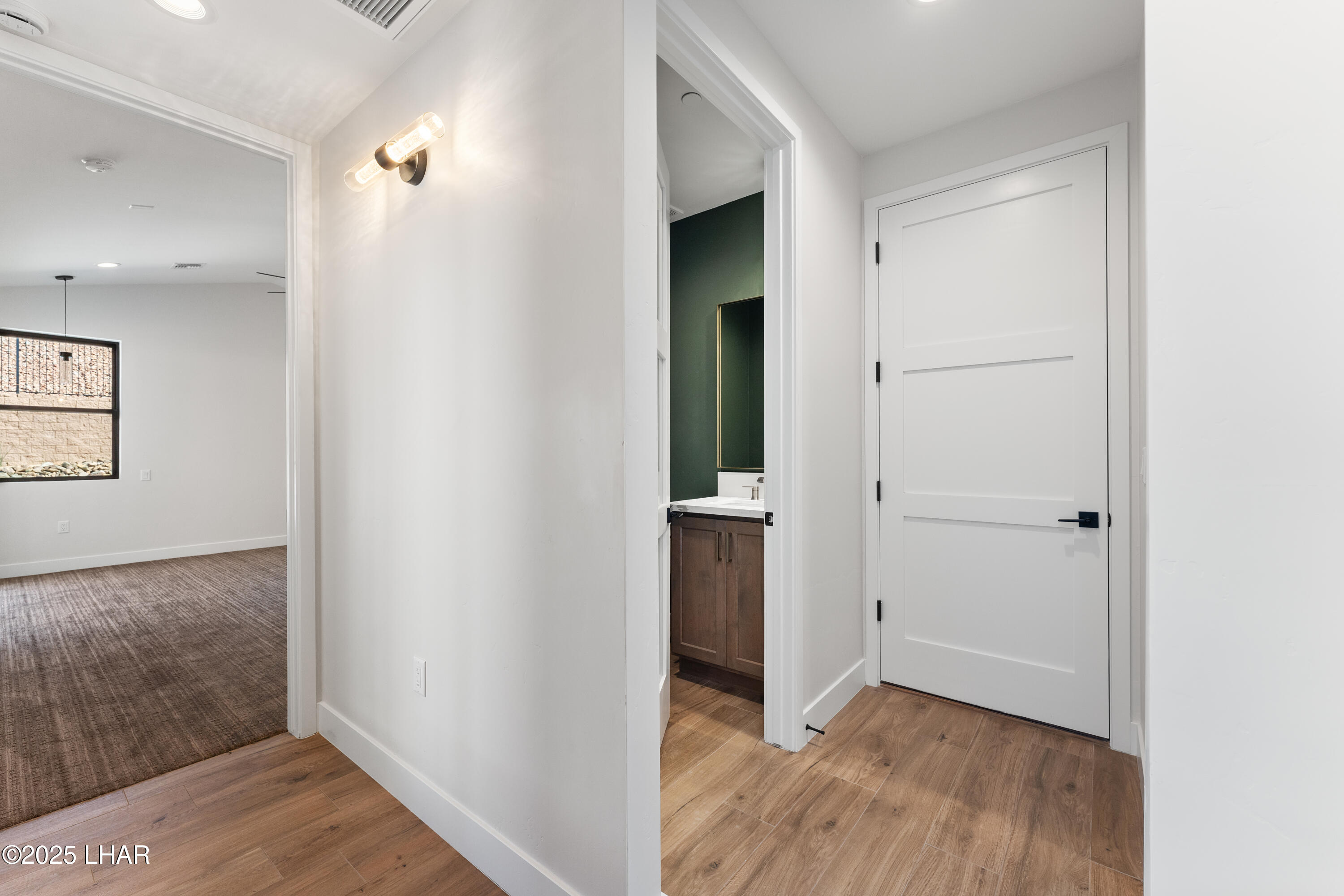 6527 Calle De Los Arroyos