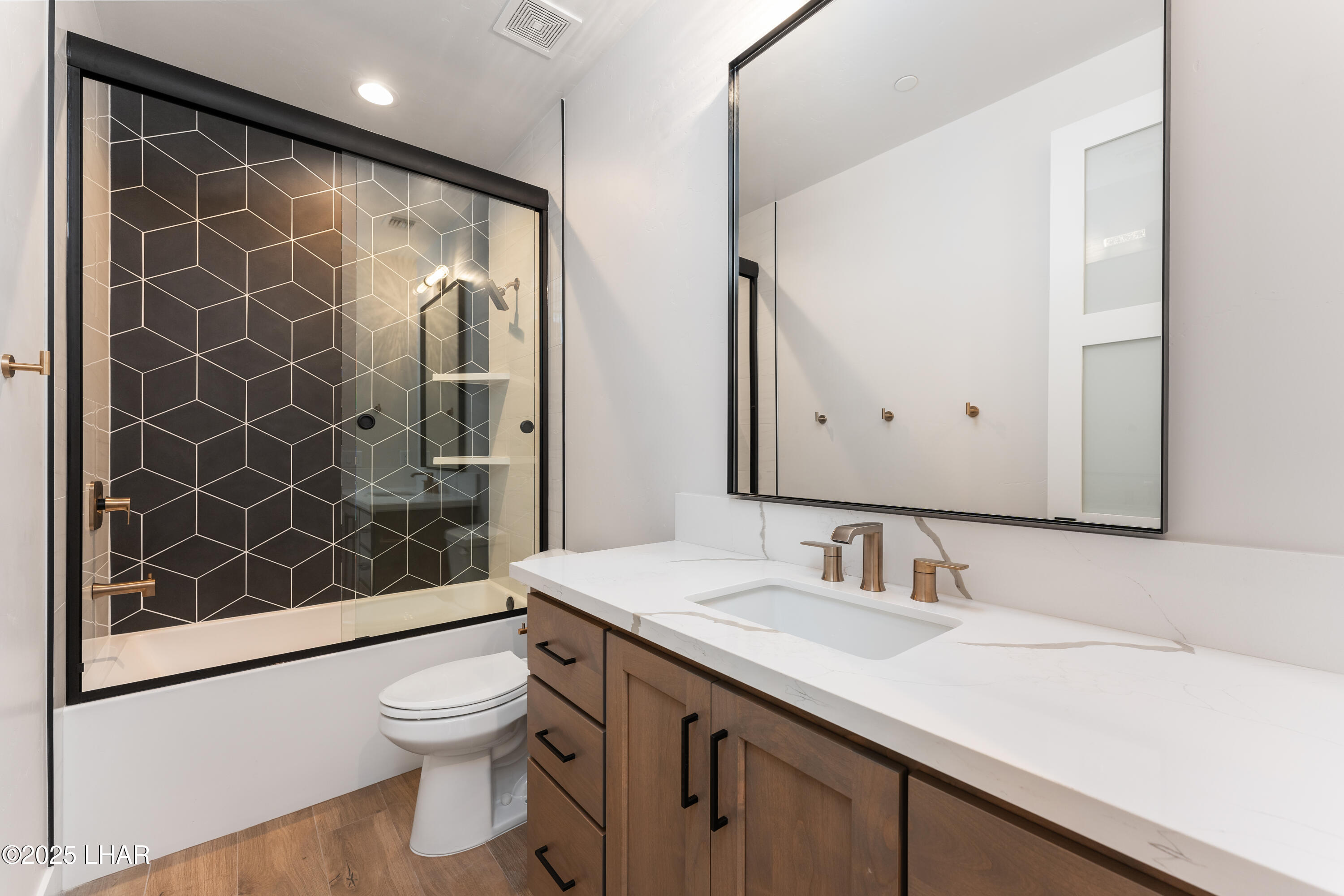 6527 Calle De Los Arroyos