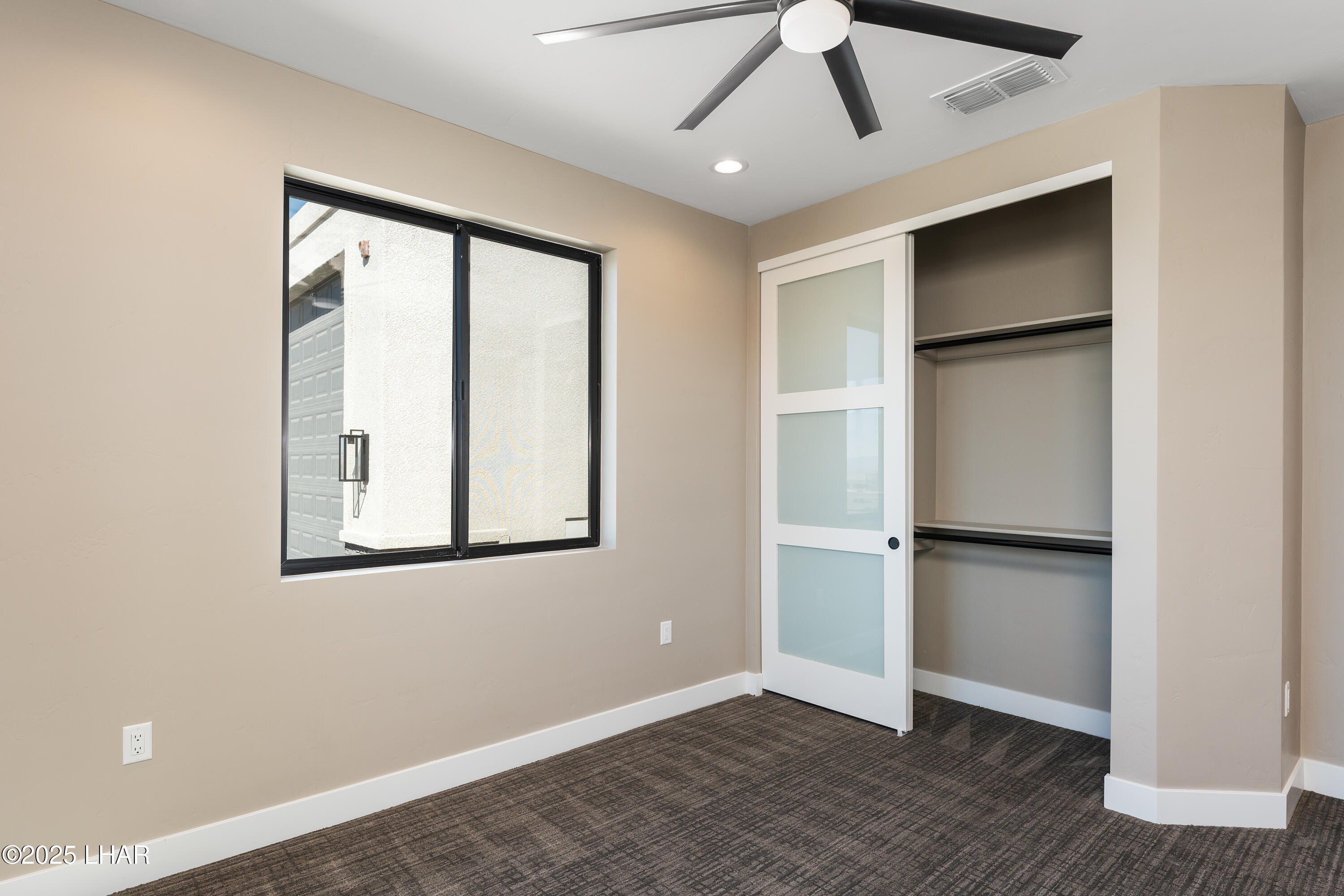 6527 Calle De Los Arroyos