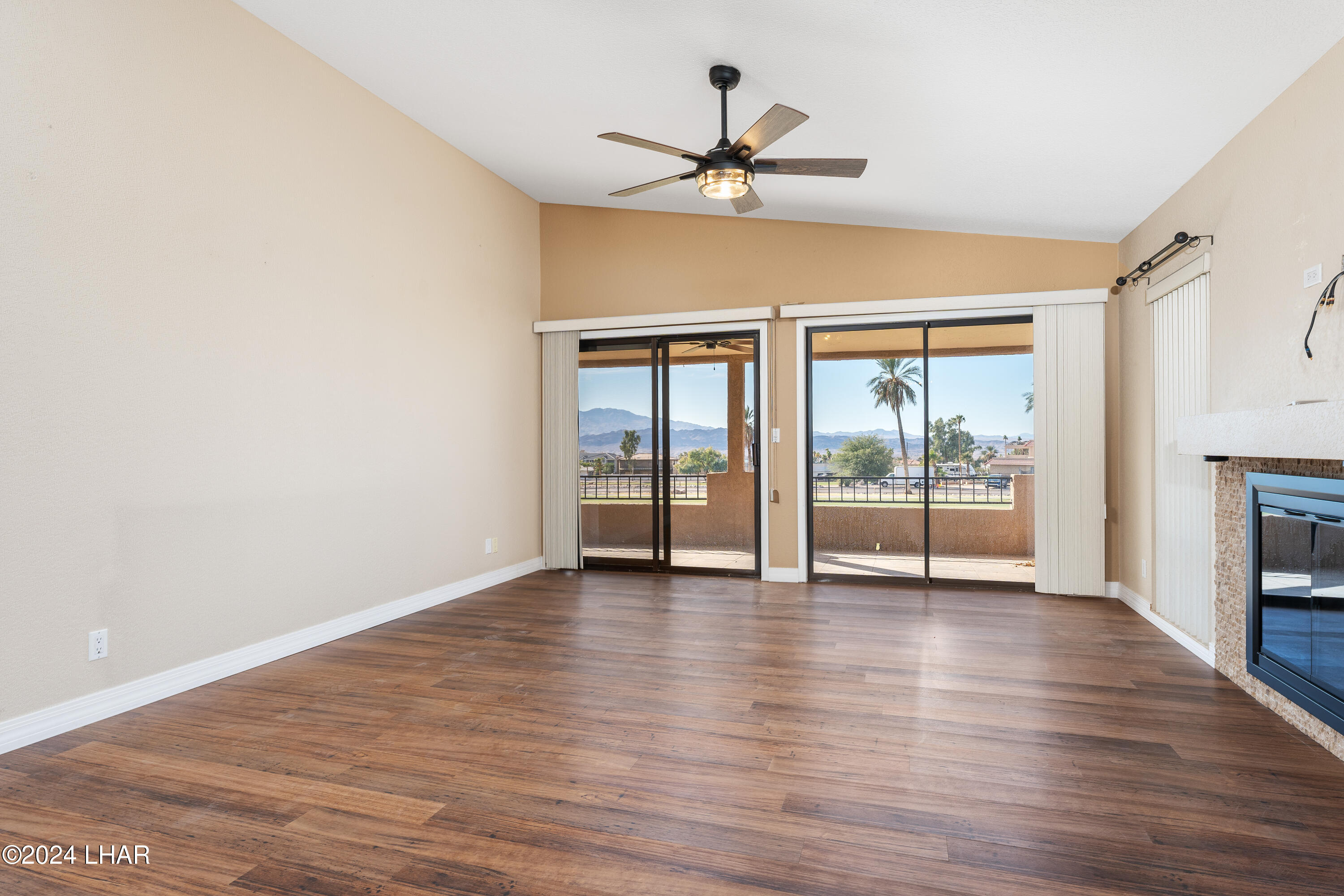 2528 Pebble Beach Loop