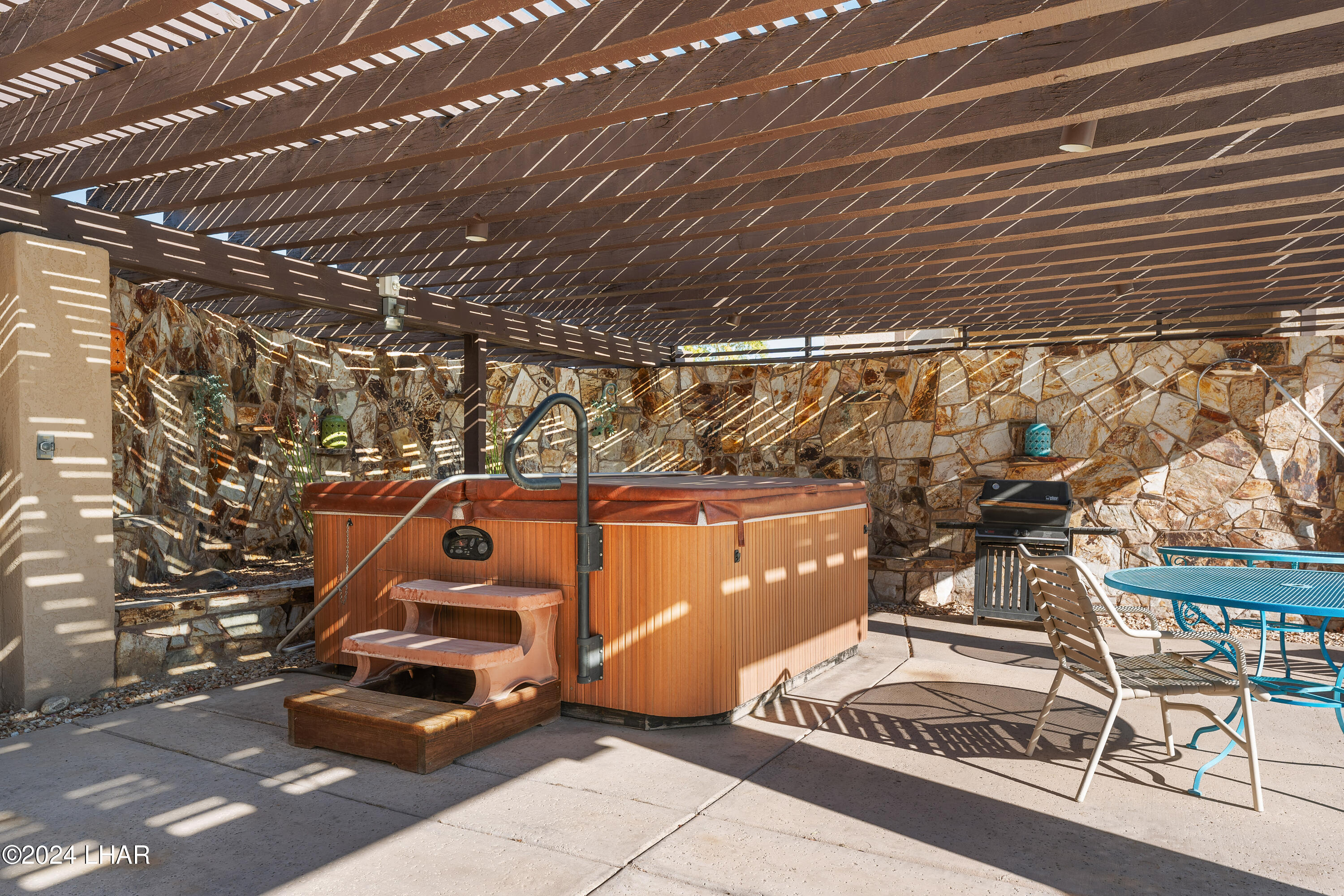 2528 Pebble Beach Loop