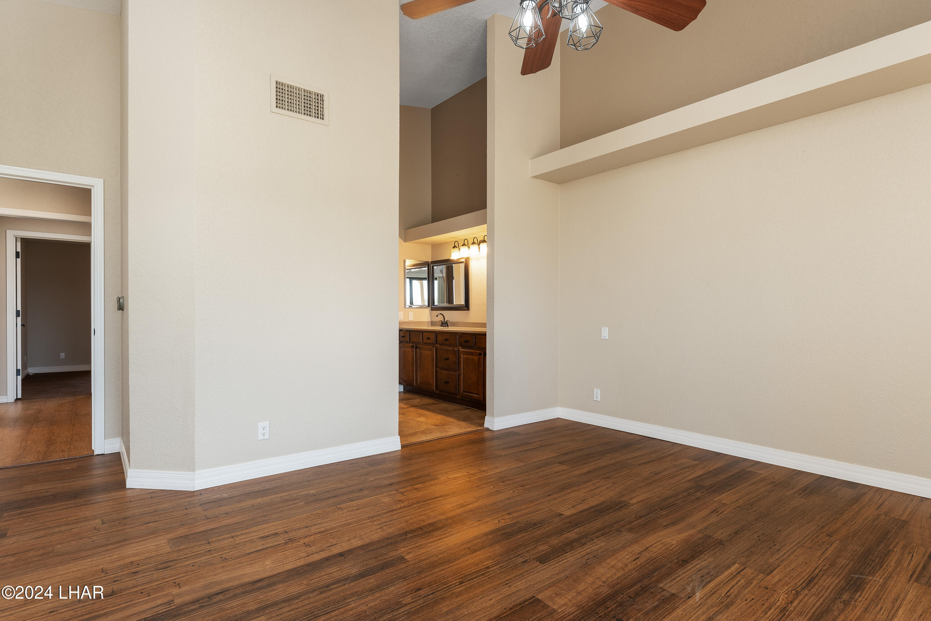 2528 Pebble Beach Loop