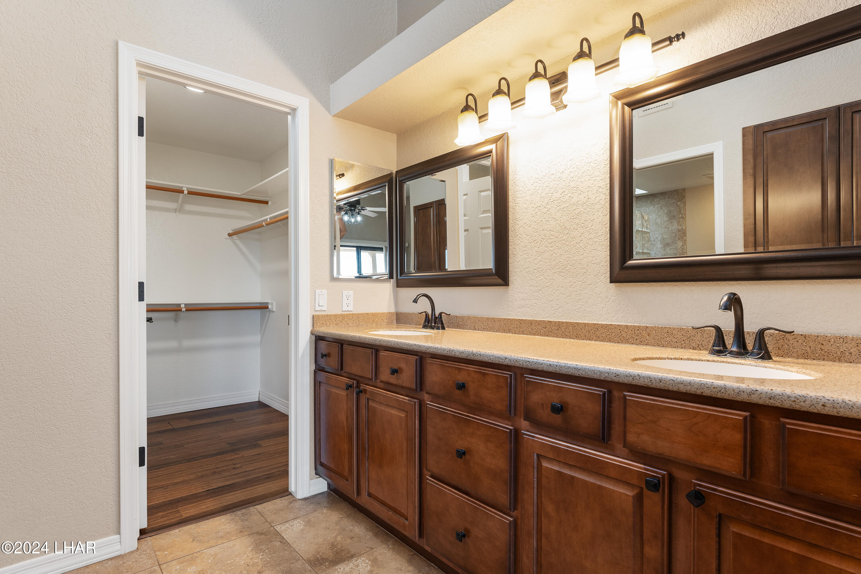 2528 Pebble Beach Loop