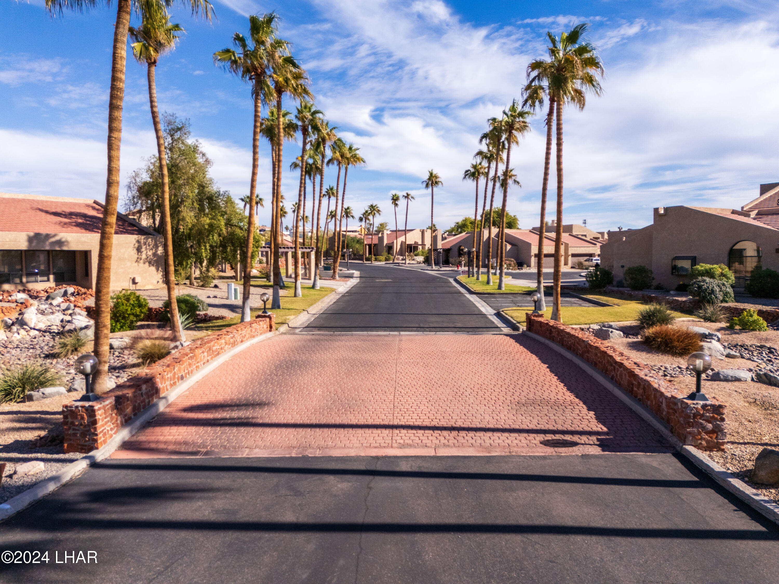 2528 Pebble Beach Loop