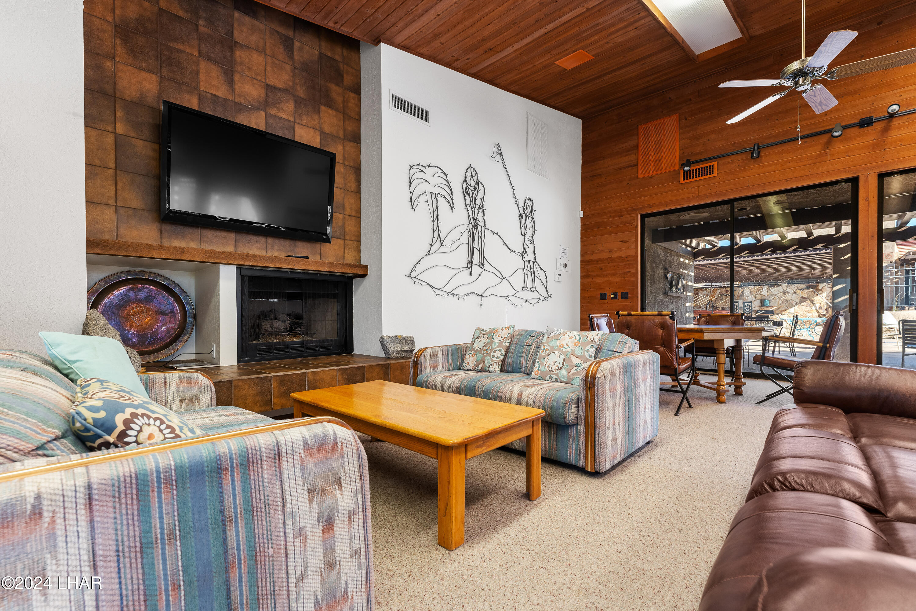 2528 Pebble Beach Loop