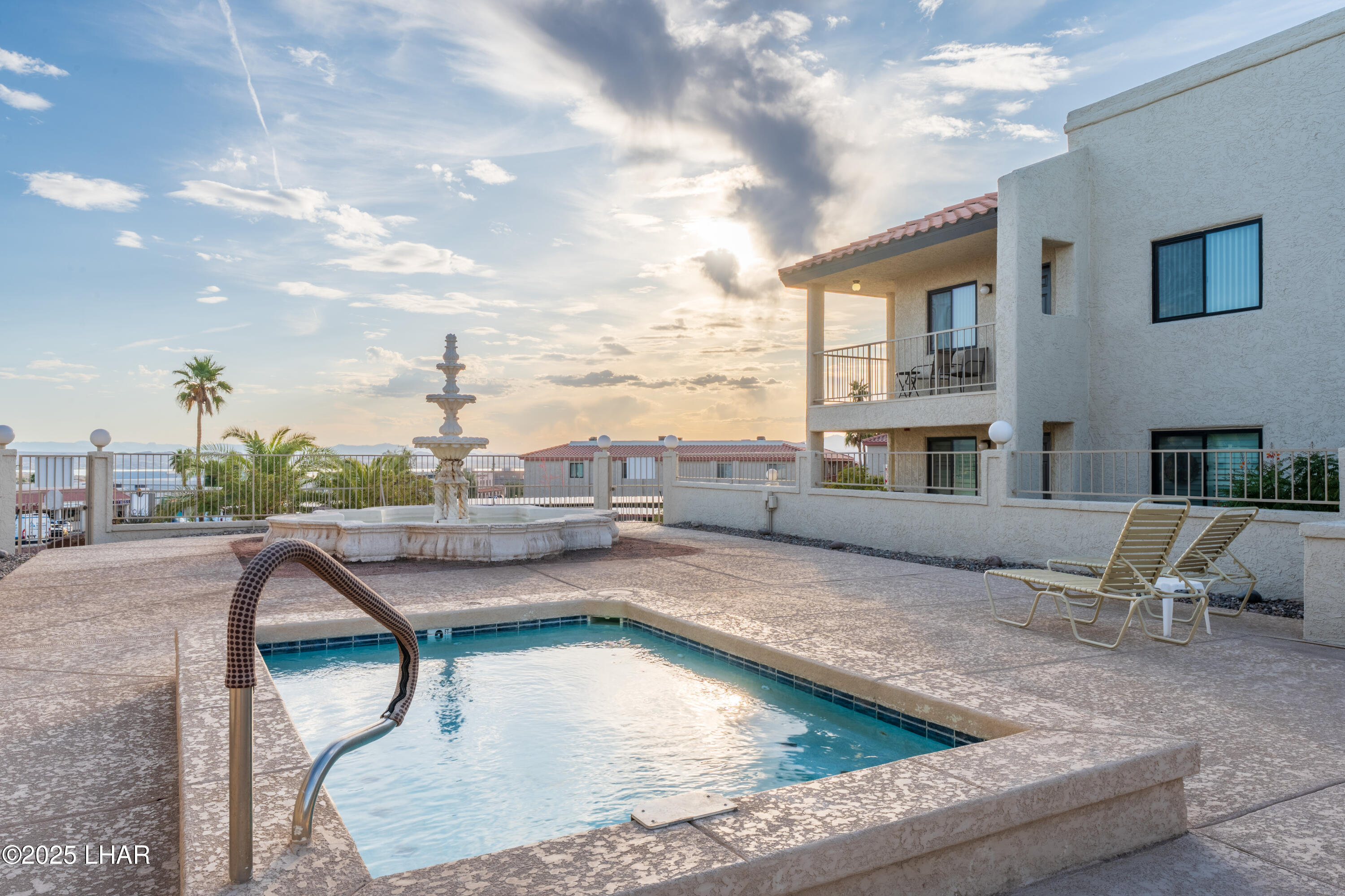 1989 Mesquite Ave 17