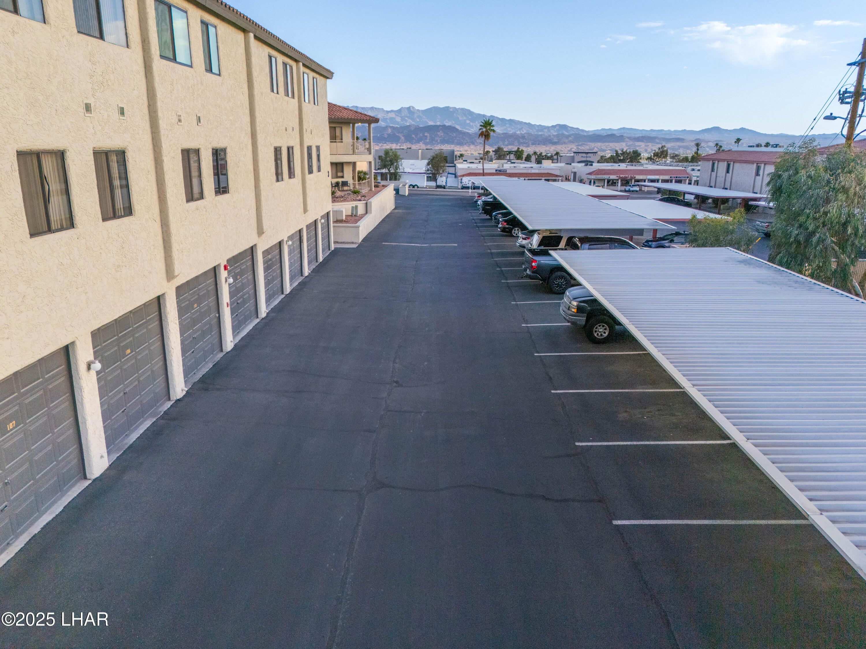 1989 Mesquite Ave 17