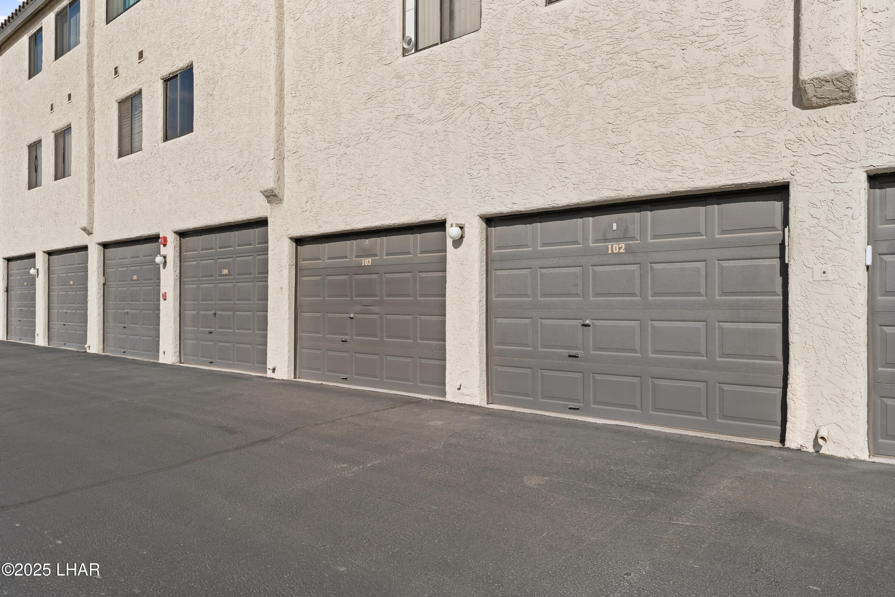 1989 Mesquite Ave 17