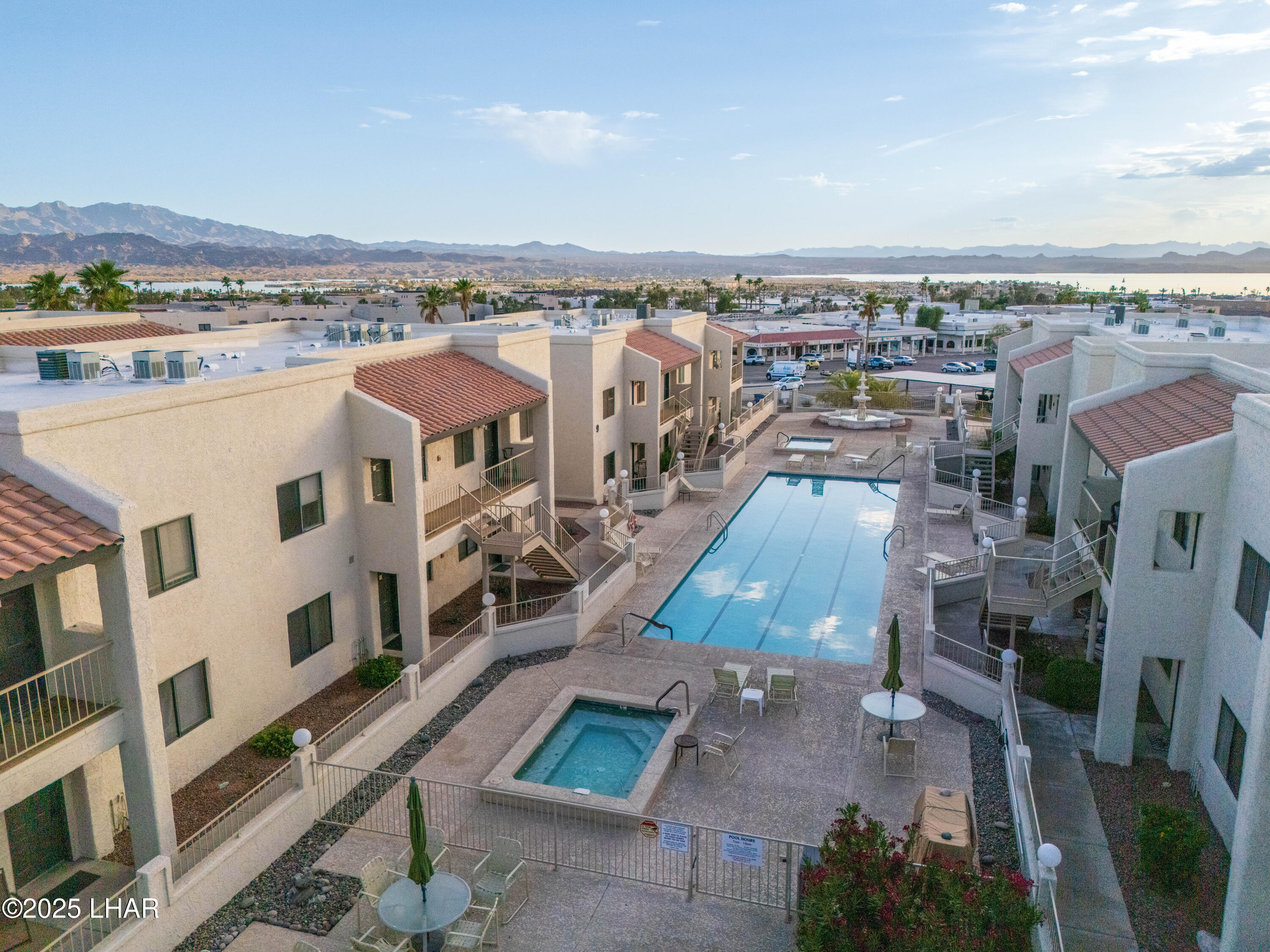 1989 Mesquite Ave 17