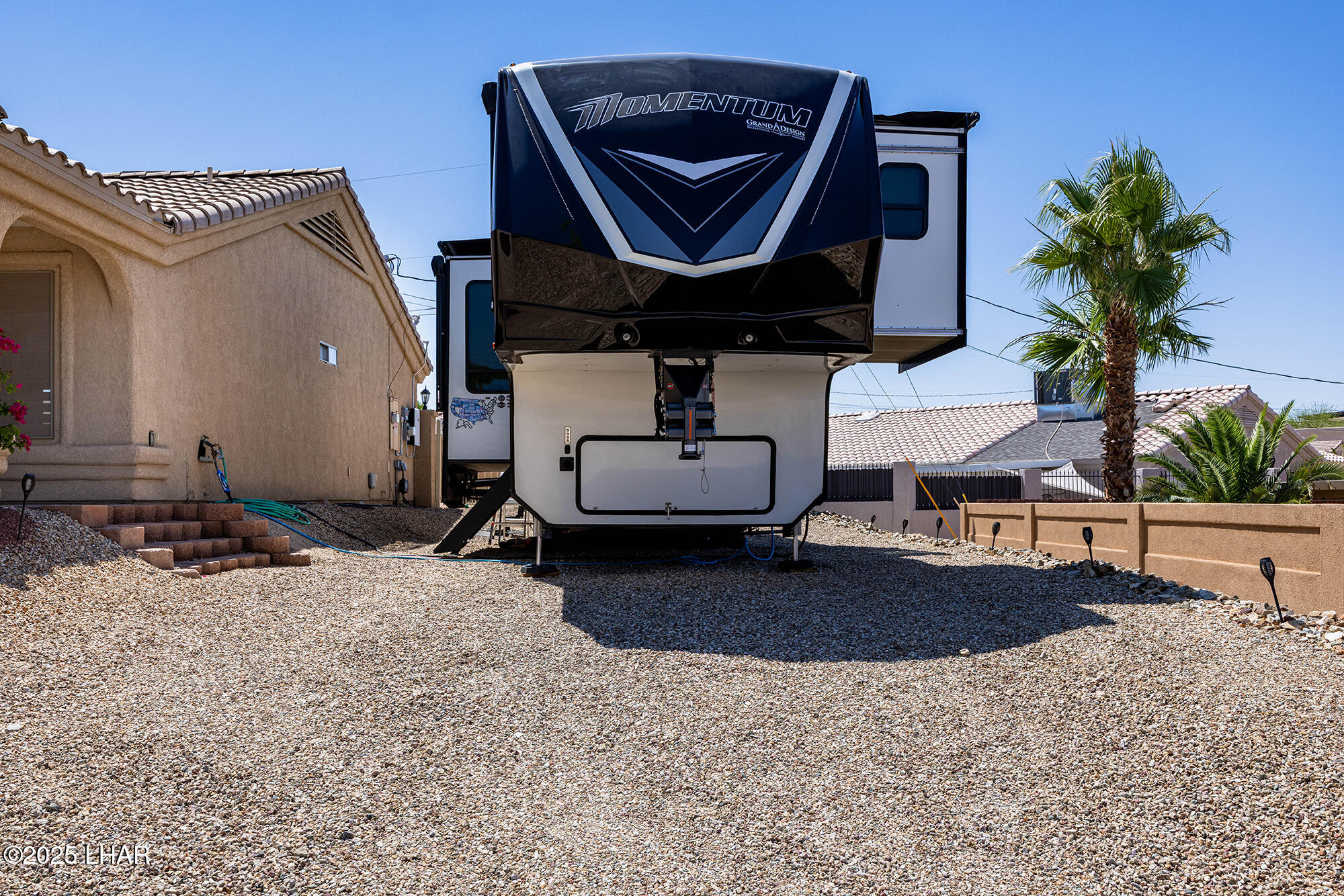 2554 Beverly Glen Dr