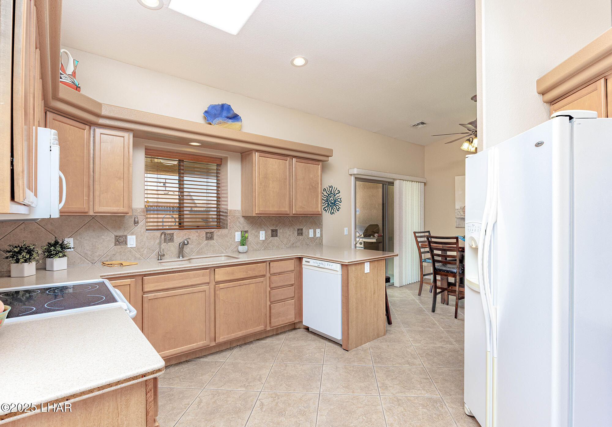 2554 Beverly Glen Dr