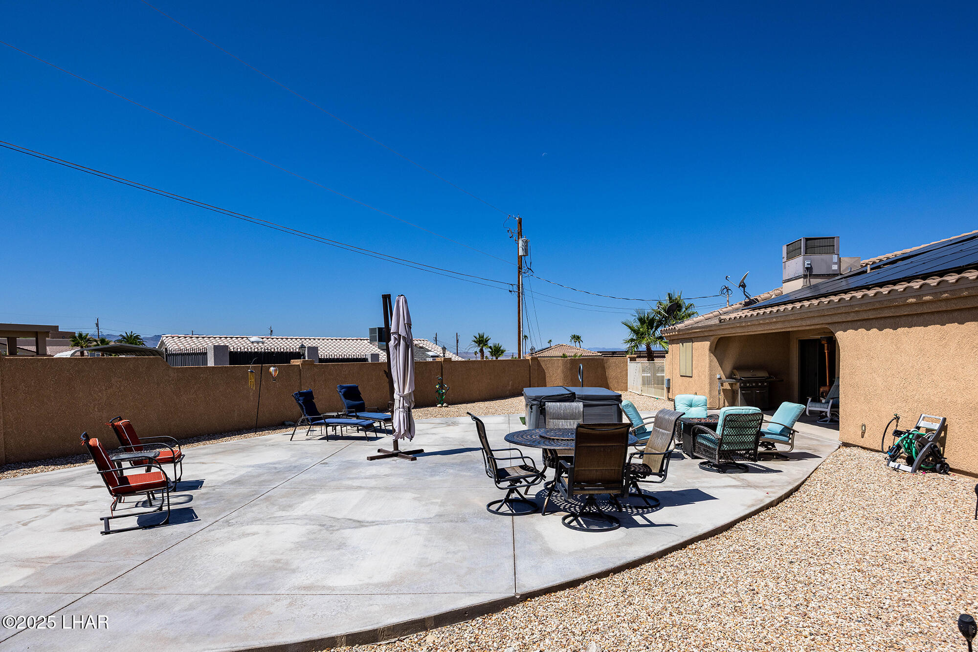 2554 Beverly Glen Dr