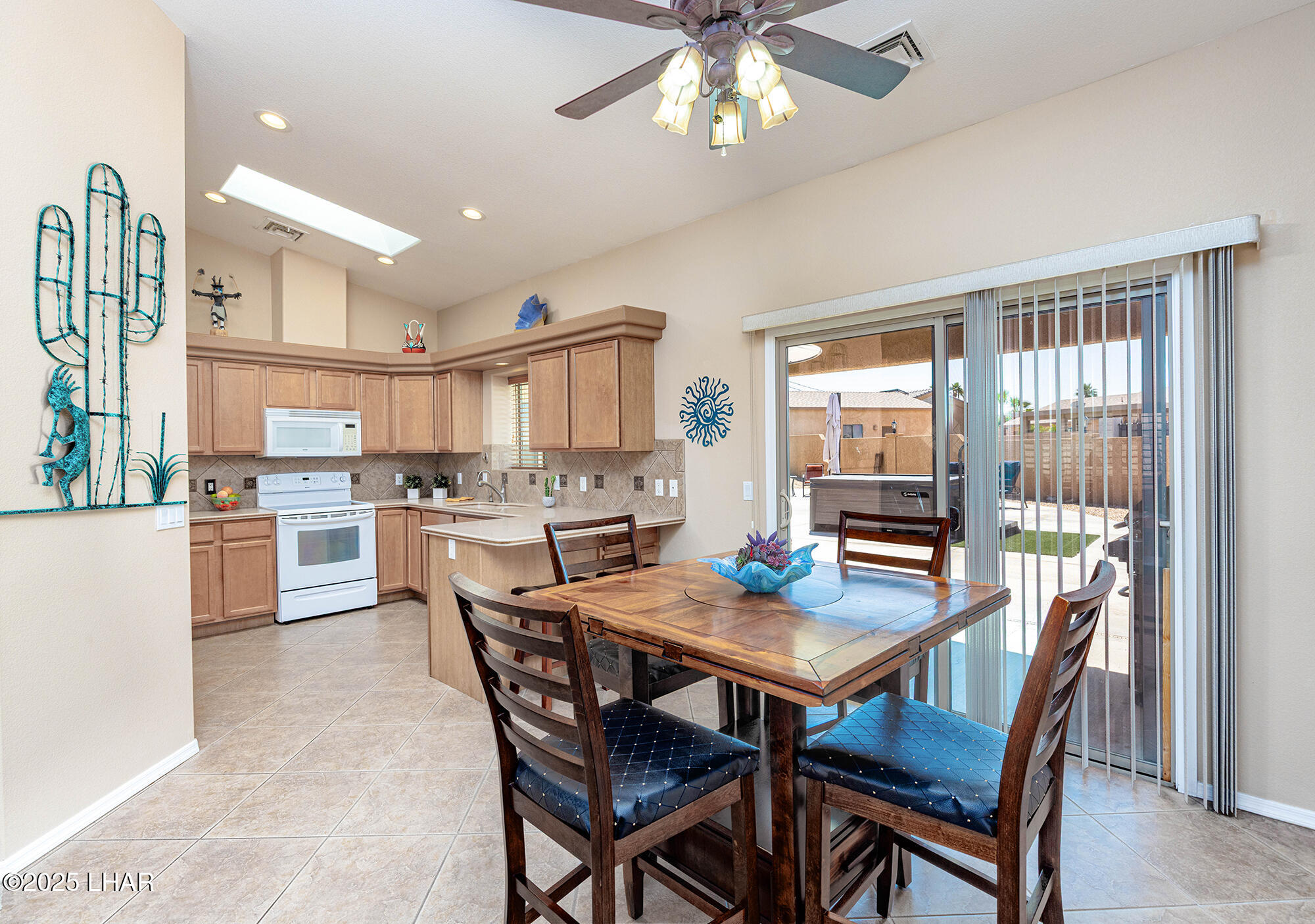 2554 Beverly Glen Dr