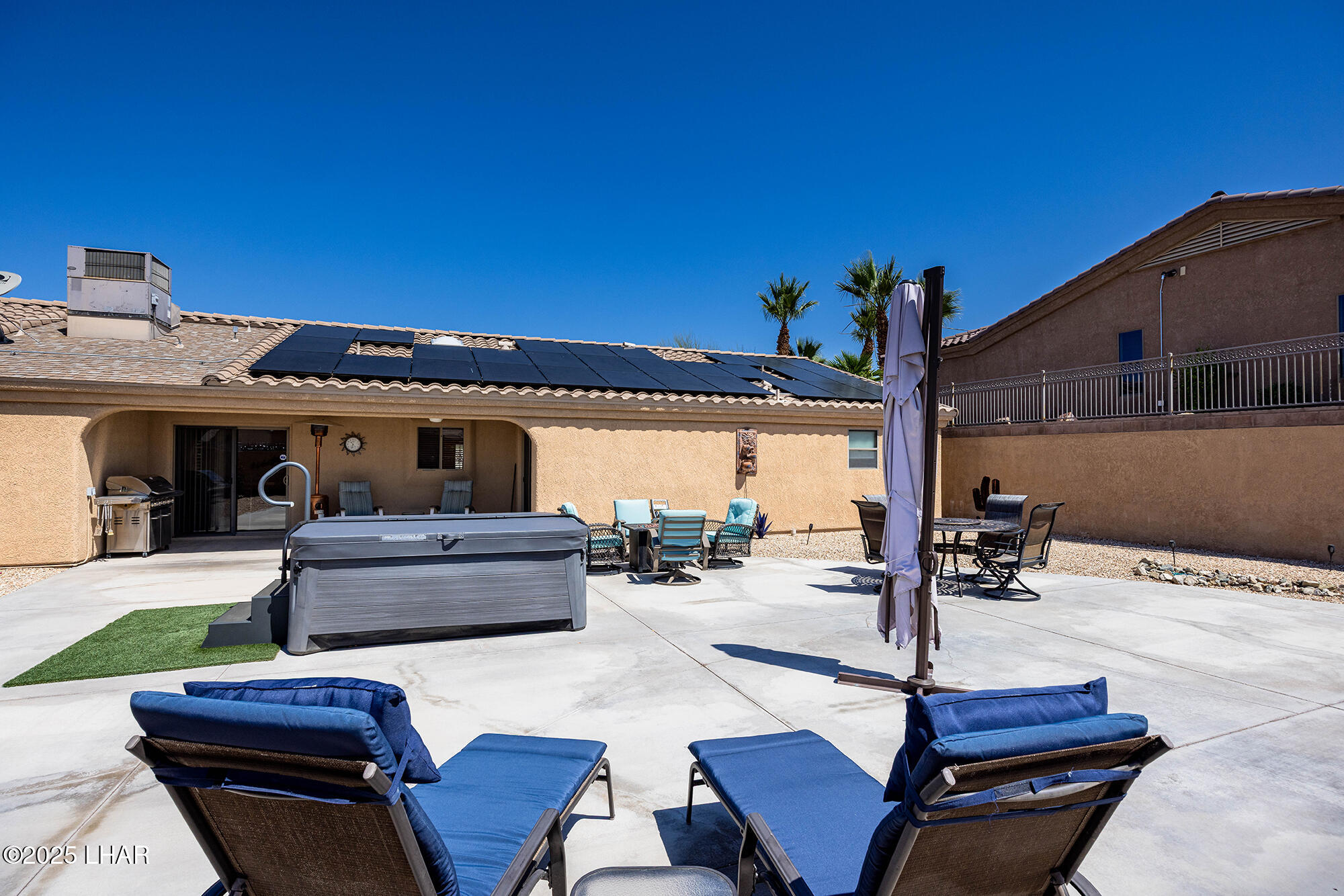 2554 Beverly Glen Dr