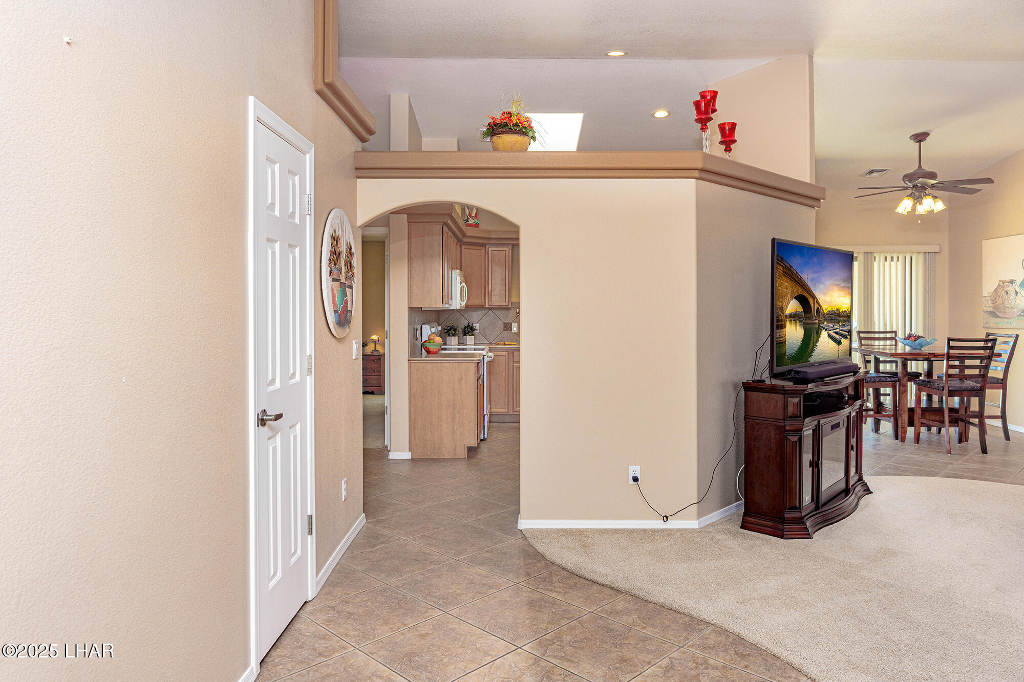 2554 Beverly Glen Dr