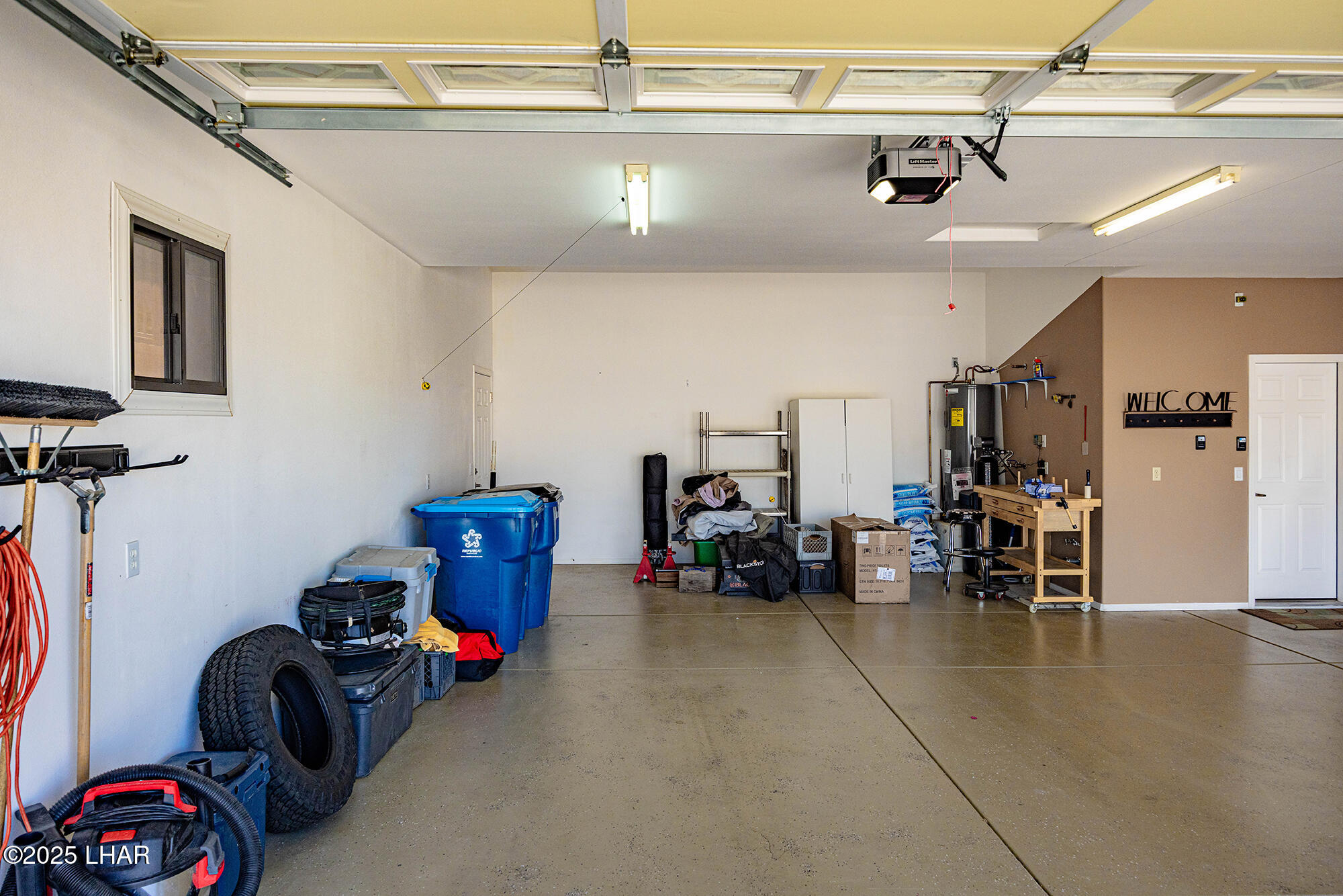 2554 Beverly Glen Dr